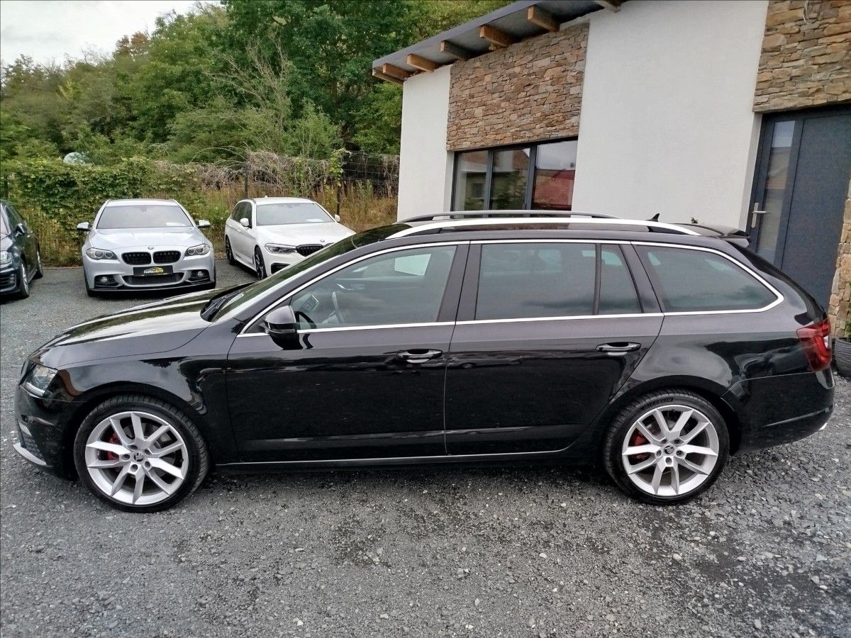 Škoda Octavia, 2,0 TDi 135 kW RS, DSG, KAMERA - fotka 3