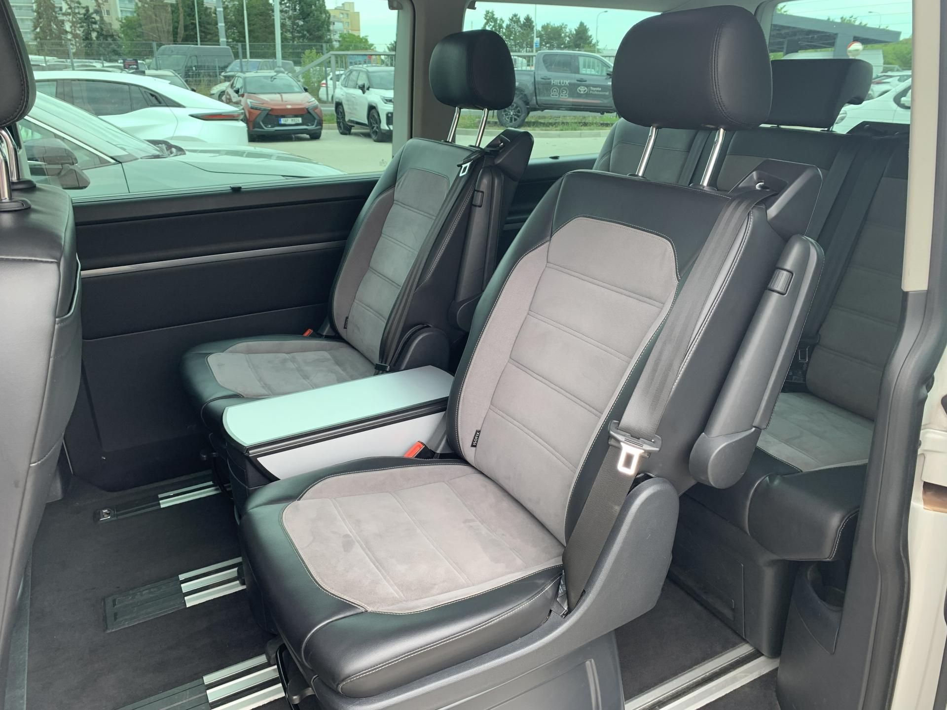 Volkswagen Multivan, HIGHLINE 2.0 TDI 4x4 146kW - fotka 6