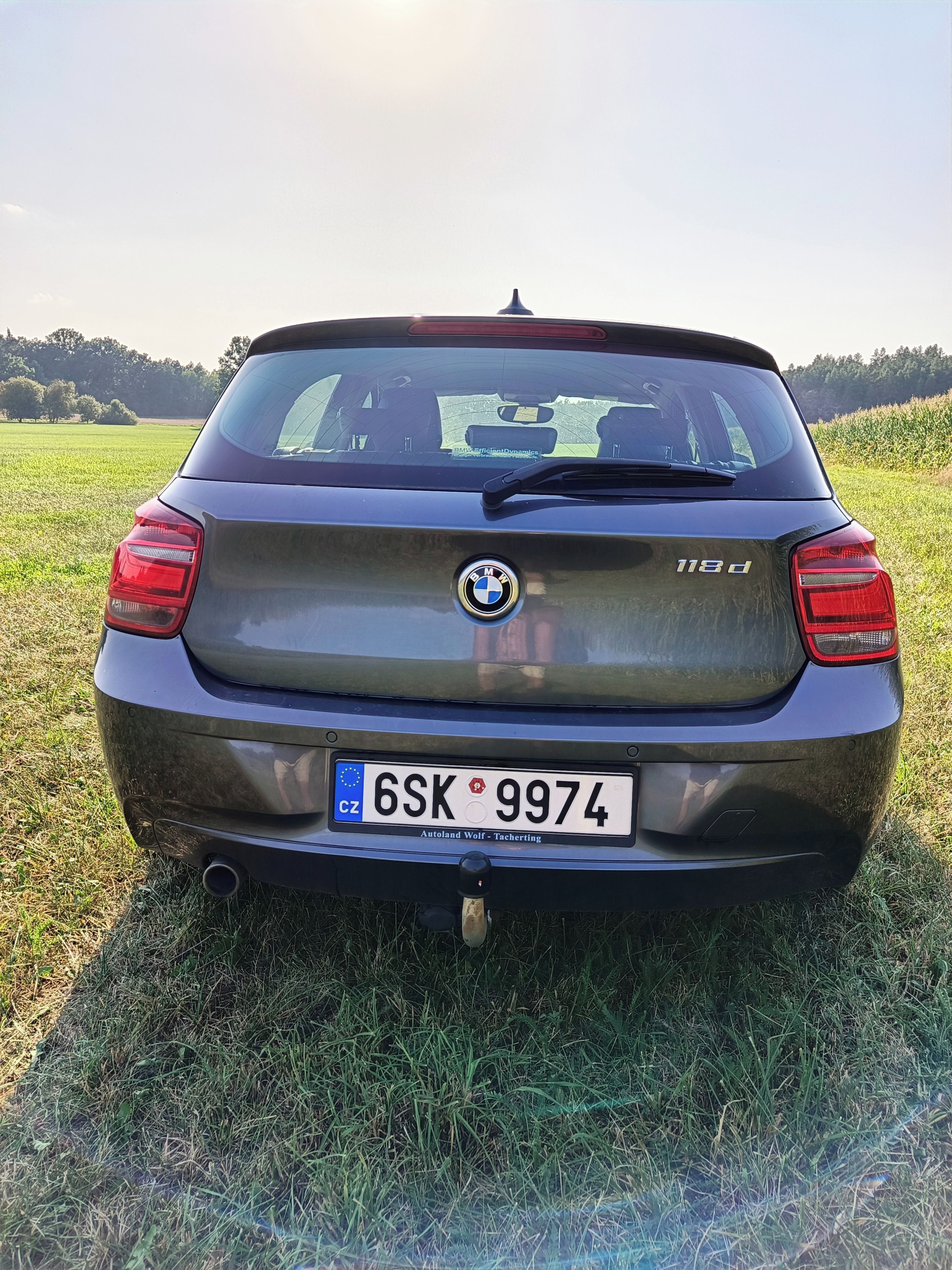 BMW Řada 1, 118D, 105kw, nová TK, kůže - fotka 5