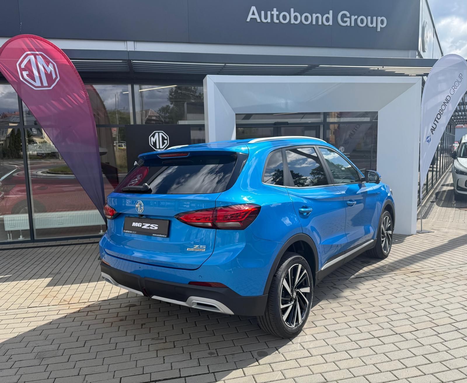 MG ZS, EXCLUSIVE Hybrid+ 145kW 4AT - fotka 5