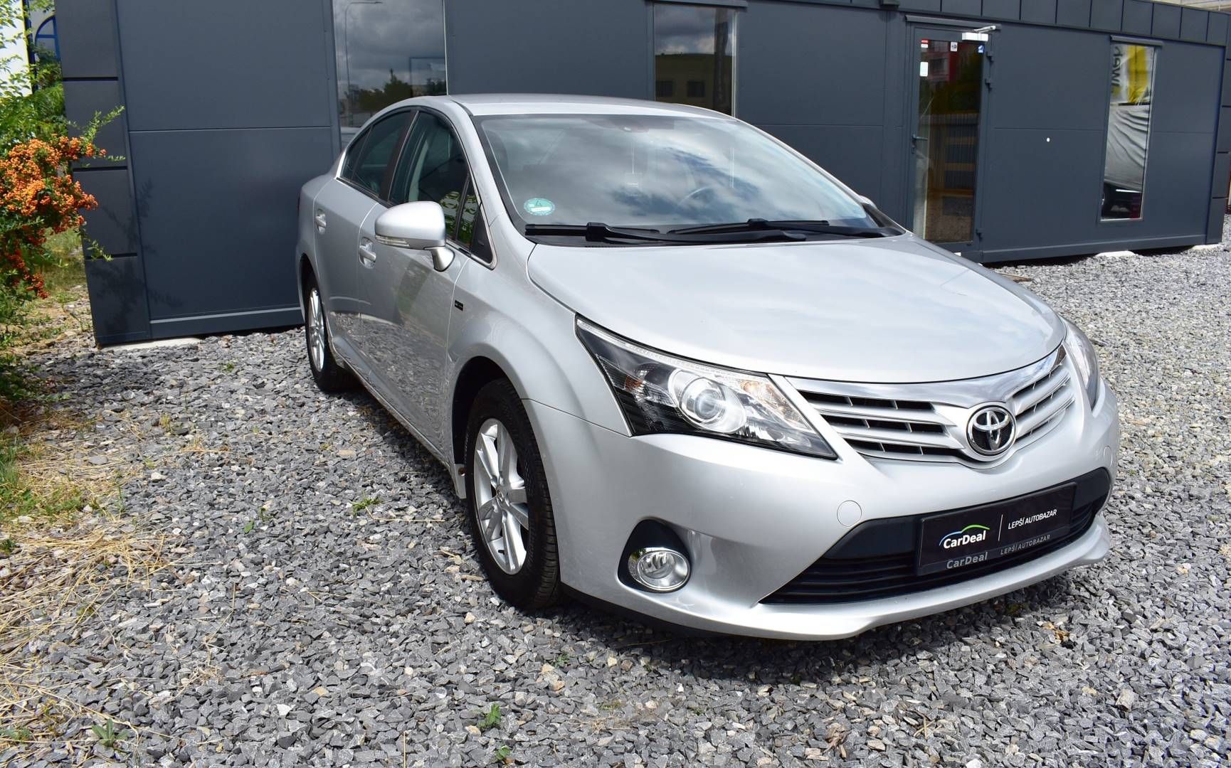 Toyota Avensis, 1,8 16V NAVI,1.MAJ,TOP STAV - fotka 3