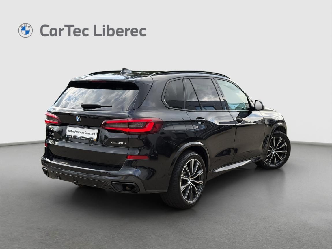 BMW X5, xDrive30d - fotka 3