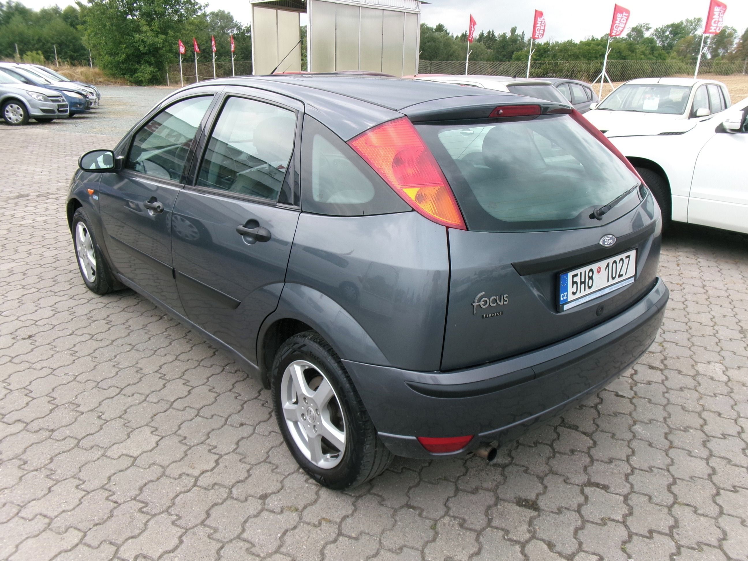 Ford Focus, 1.6i 74kw,klima,2x kola - fotka 5