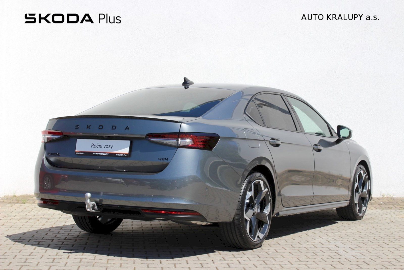 Škoda Superb, 2.0TSI/195kW SPORTLINE MAX - fotka 2