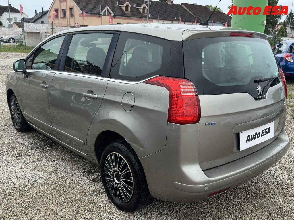 Peugeot 5008, 1.6 HDi - fotka 6