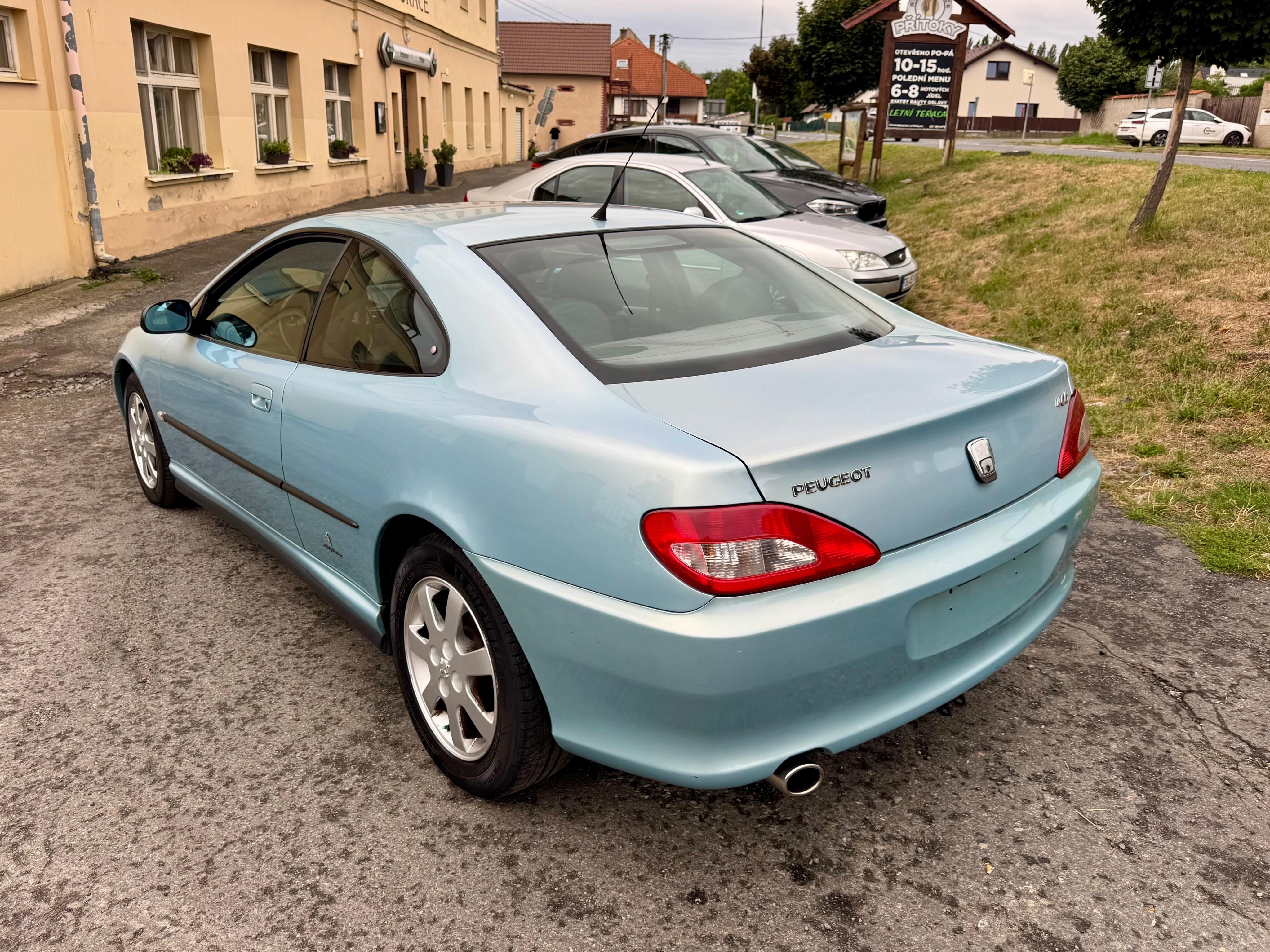 Peugeot 406, Coupe 2.2i 116kW. Pininfarina - fotka 3
