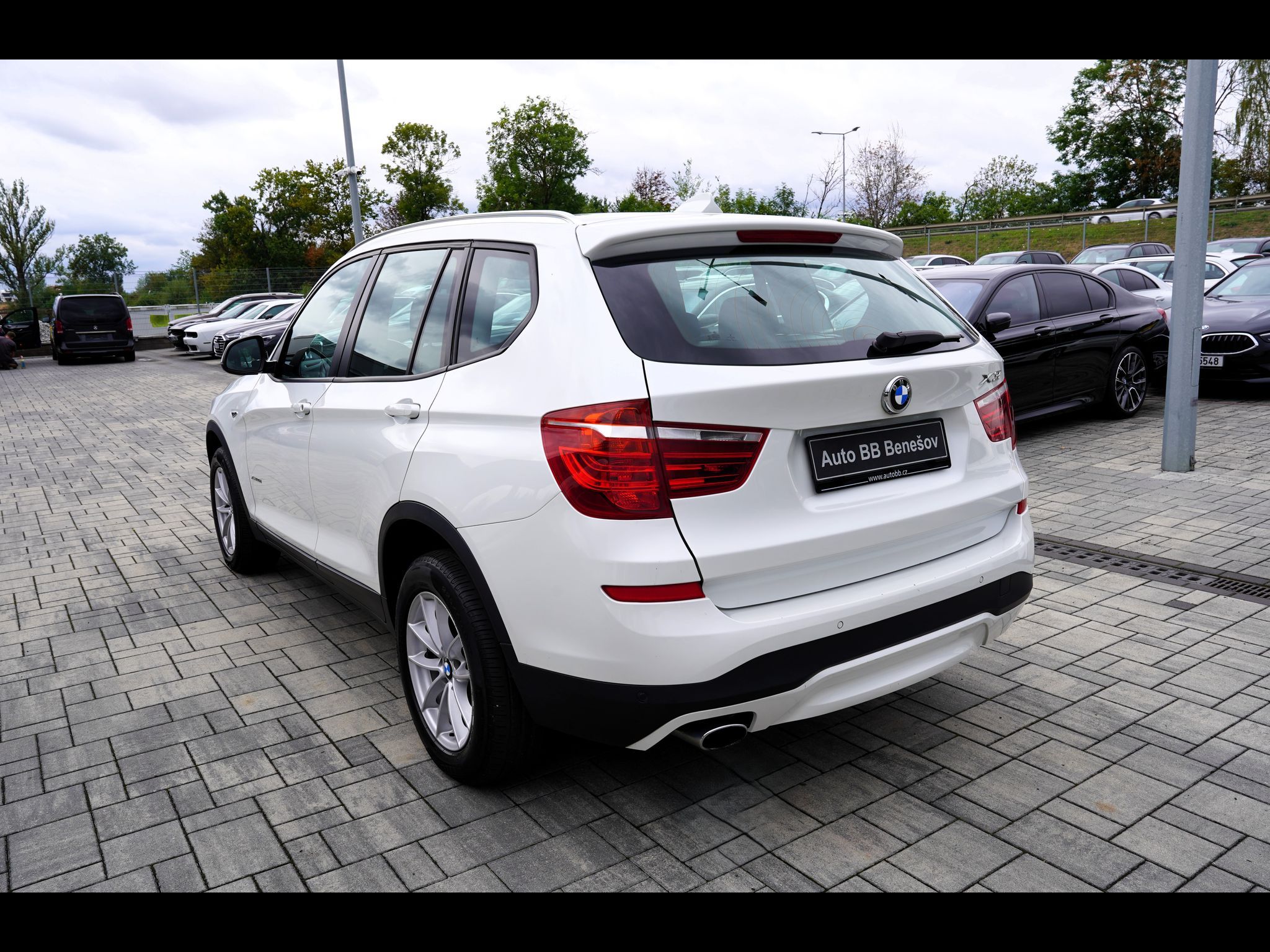 BMW X3, 2.0d xDrive/manuál/navi/ČR - fotka 4