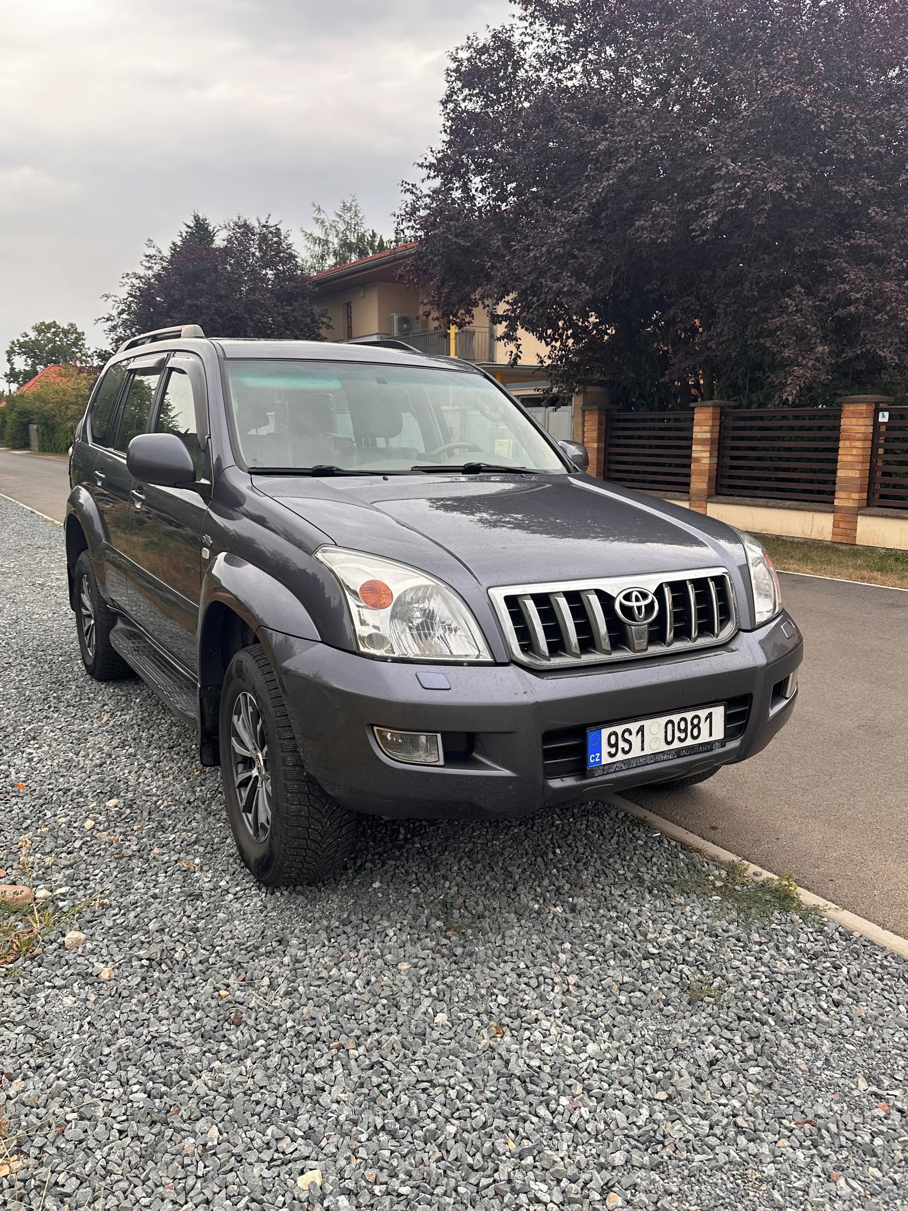 Toyota Land Cruiser, Land Cruiser 120