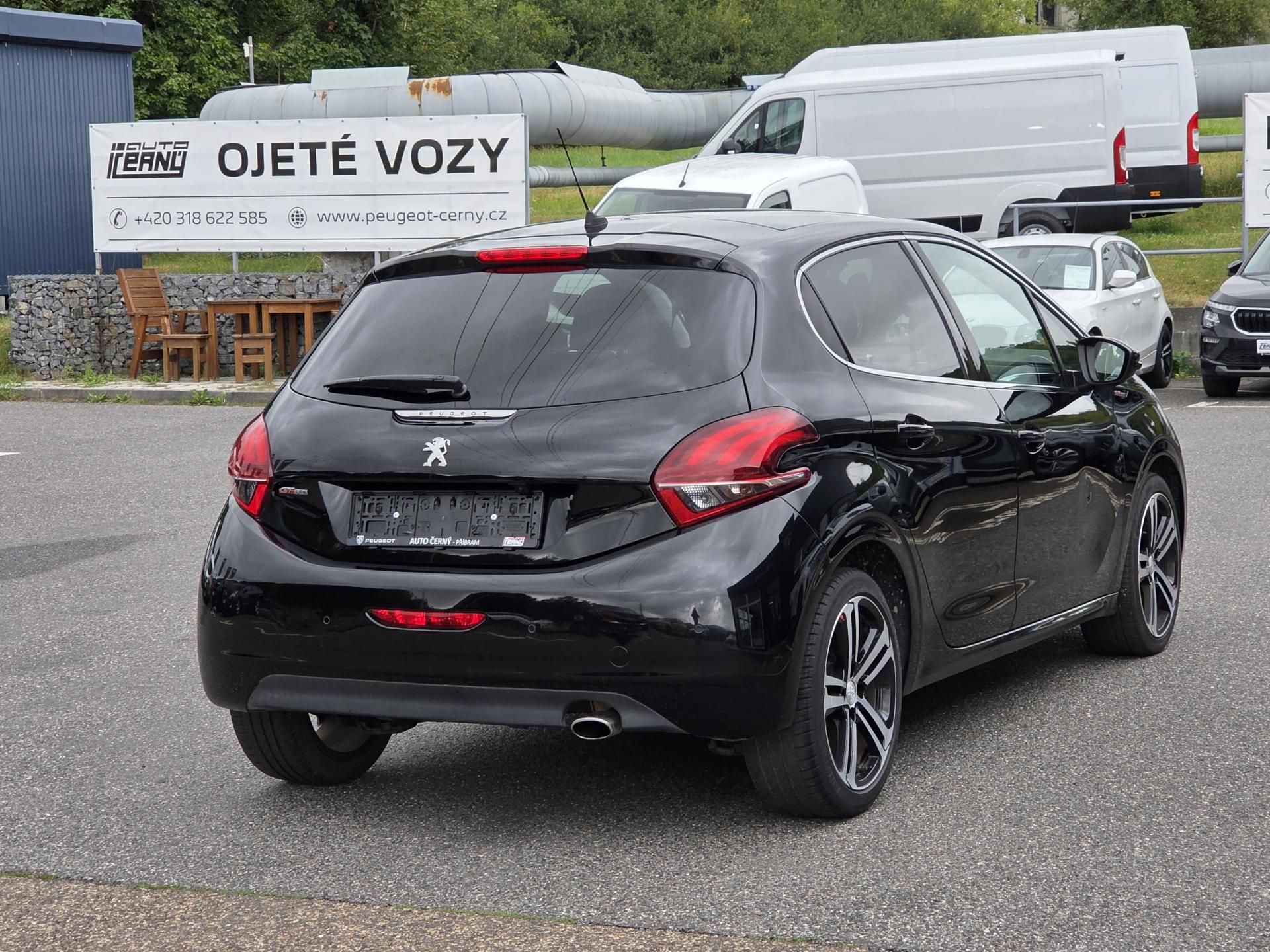 Peugeot 208, 1.2 PT 110 GTline EAT6 - fotka 5