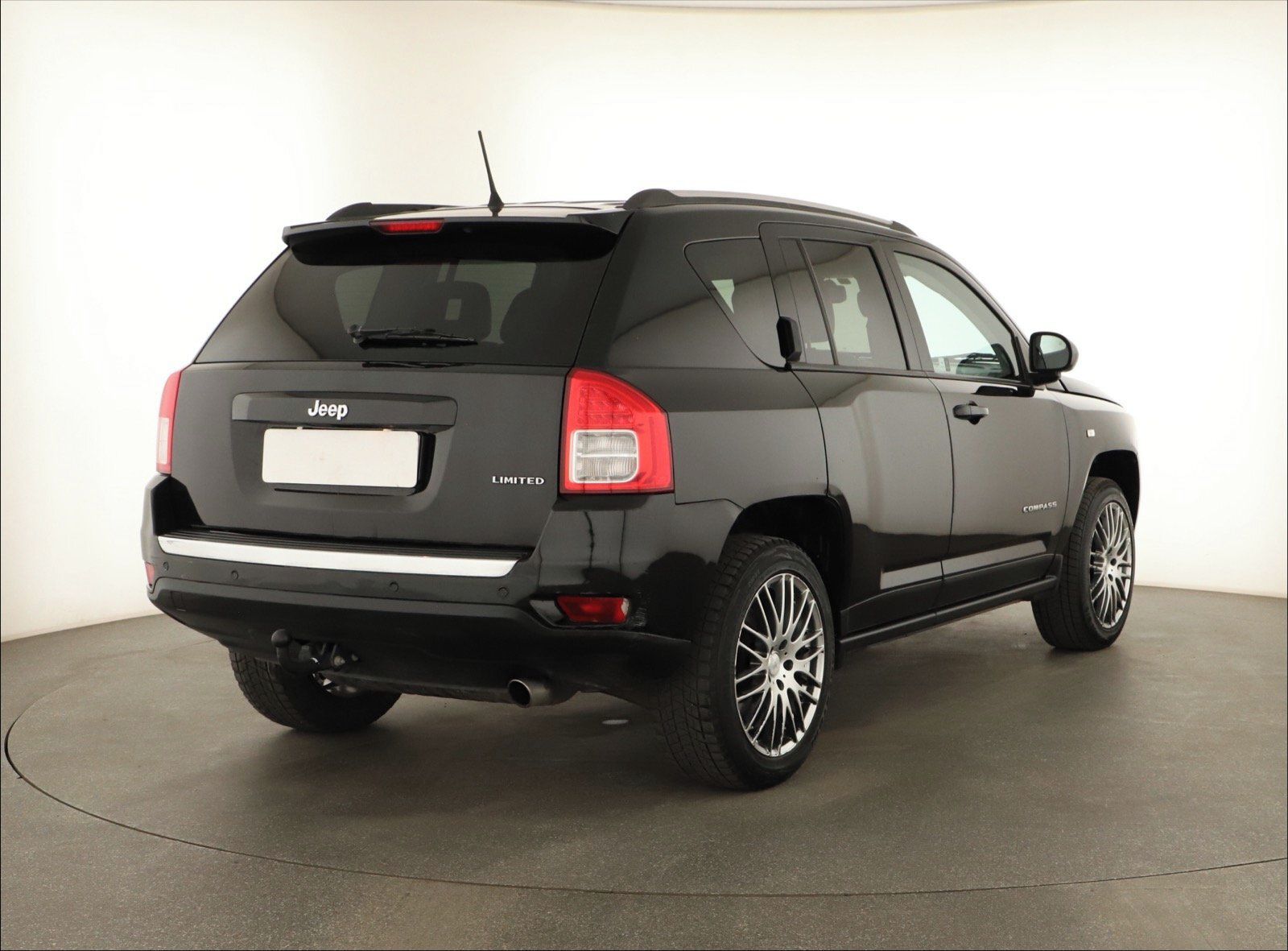 Jeep Compass, 2.0, Kožené sedačky, Tempomat - fotka 5