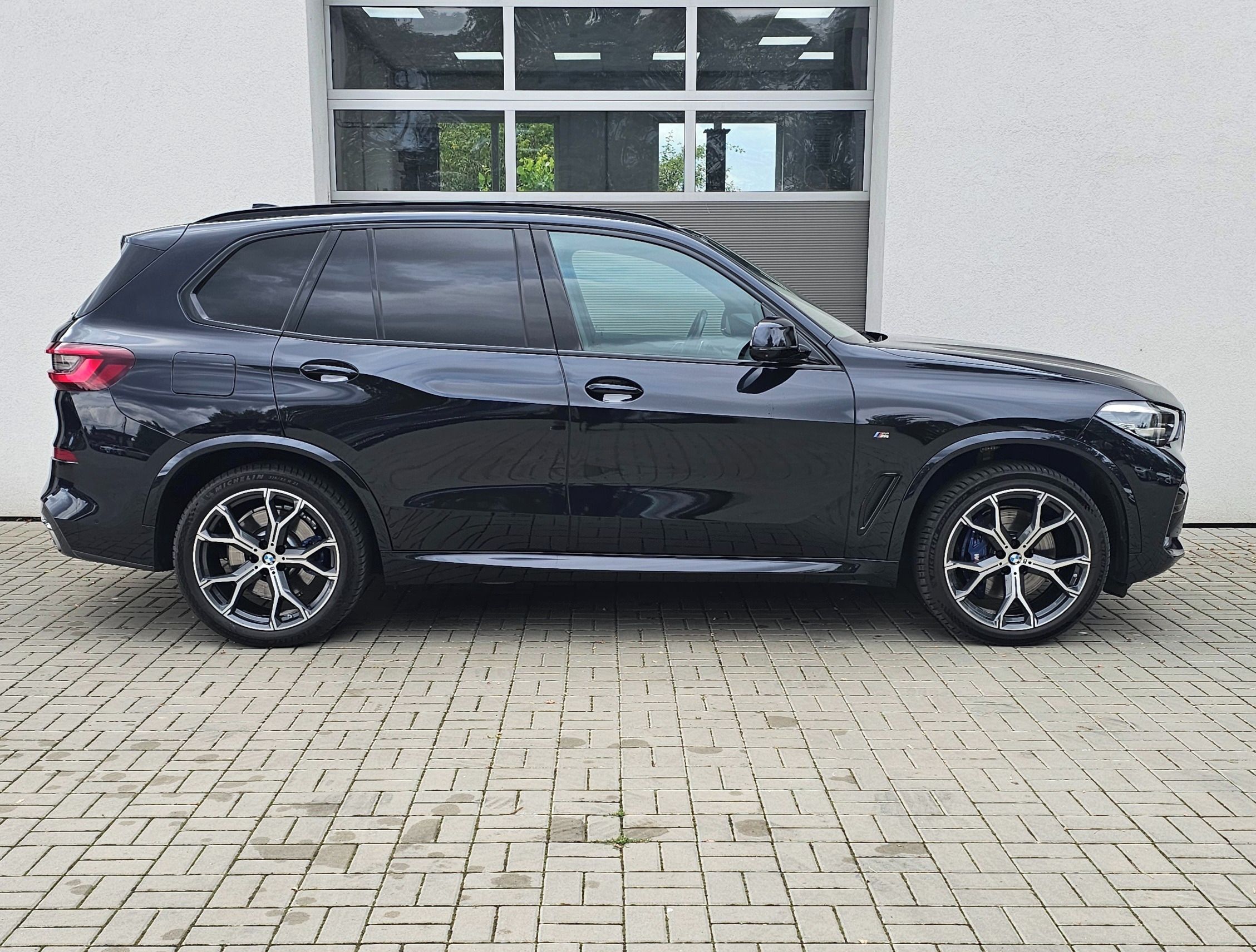 BMW X5, xDrive40i - fotka 5