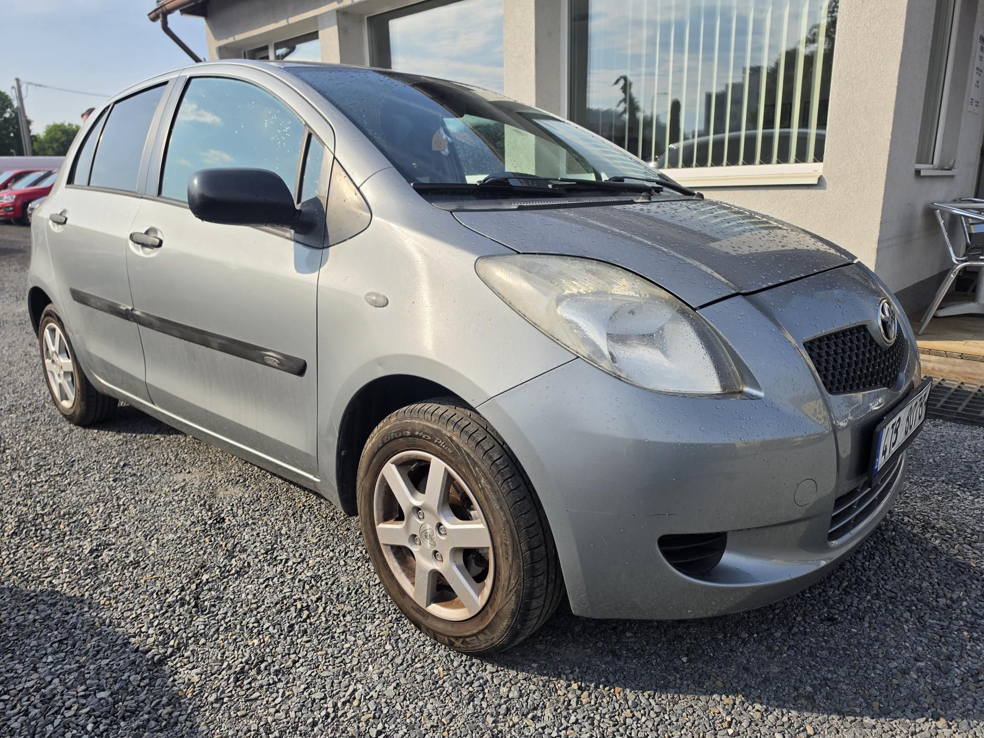 Toyota Yaris, 1.0 VVTi klimatizace