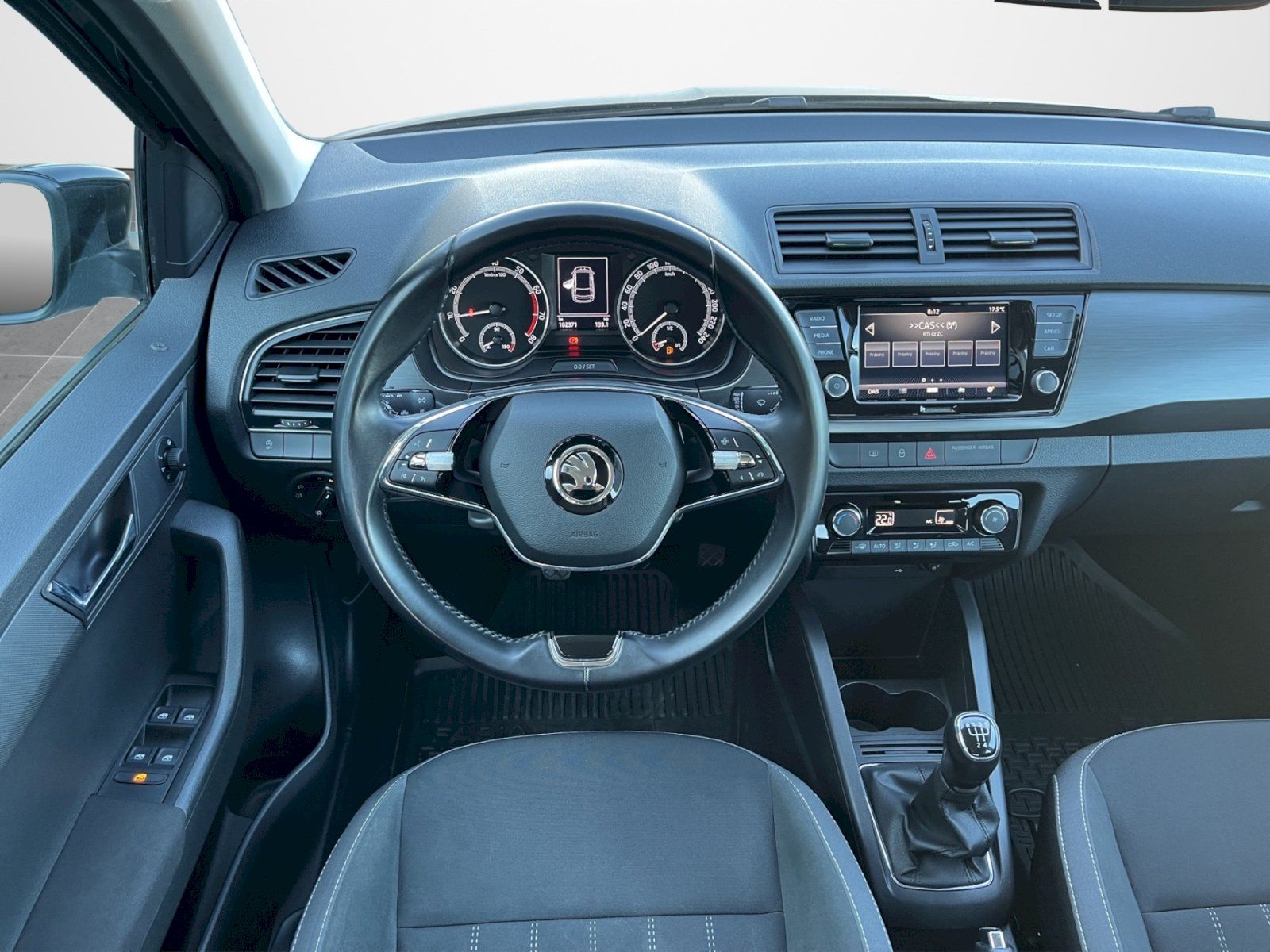 Škoda Fabia, 1.0 TSI 70kW Style Plus combi - fotka 6