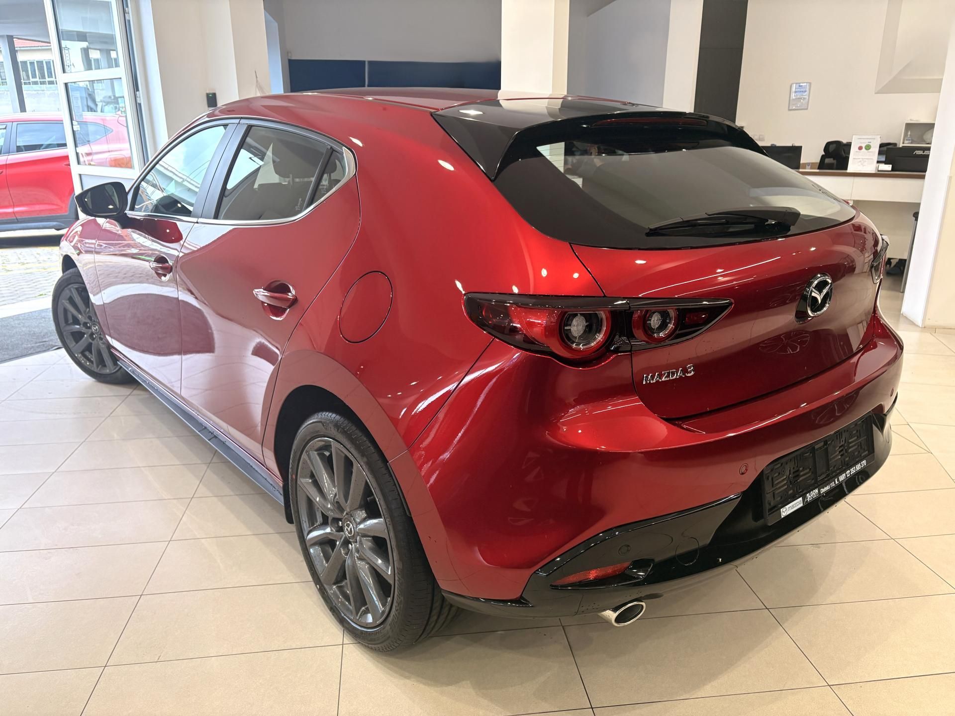 Mazda 3, 2.5L G140 6MT FWD Centre-Line - fotka 5