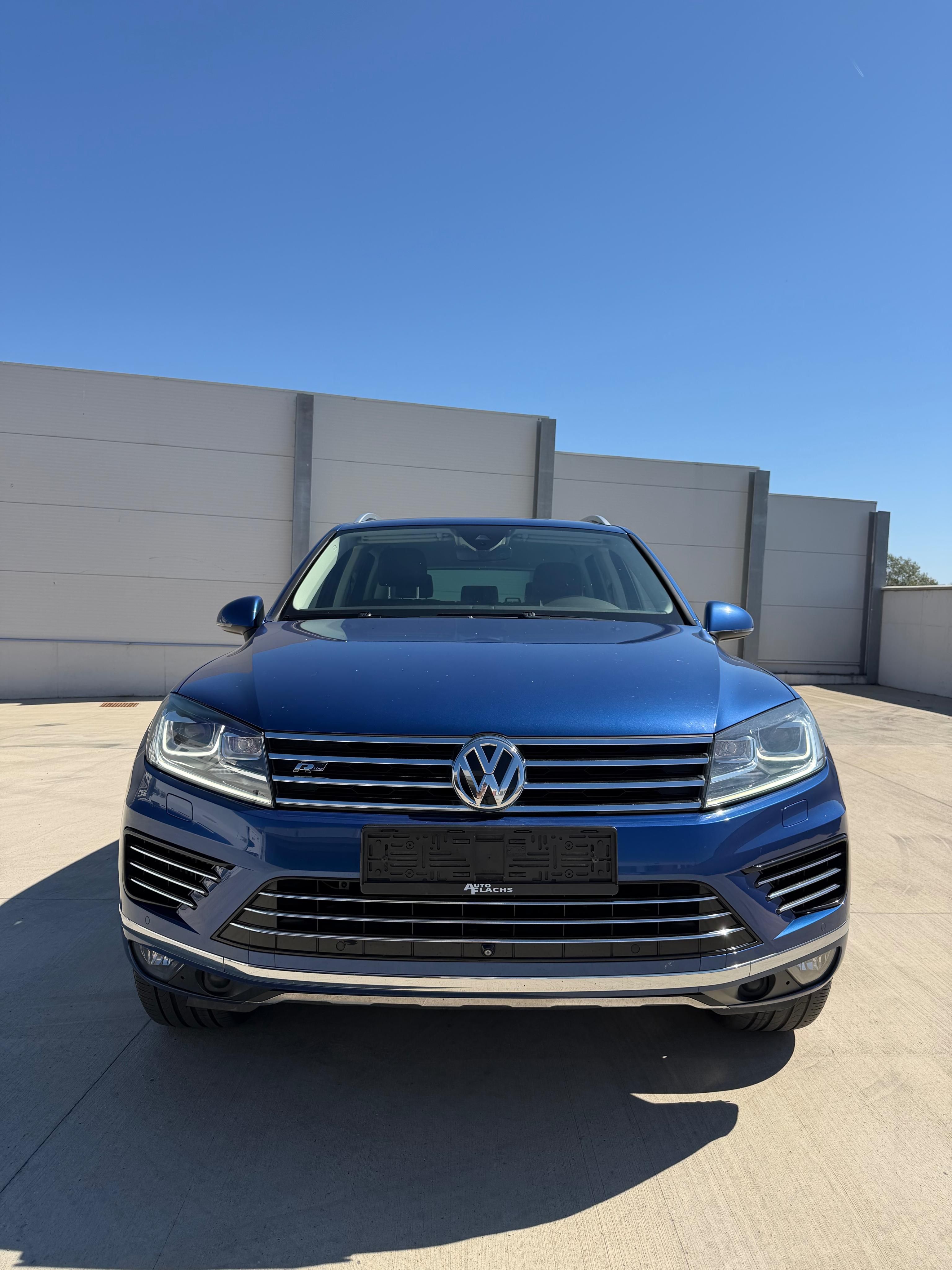 Volkswagen Touareg, 3.0 tdi 193kw 1maj ČR R-Line - fotka 3