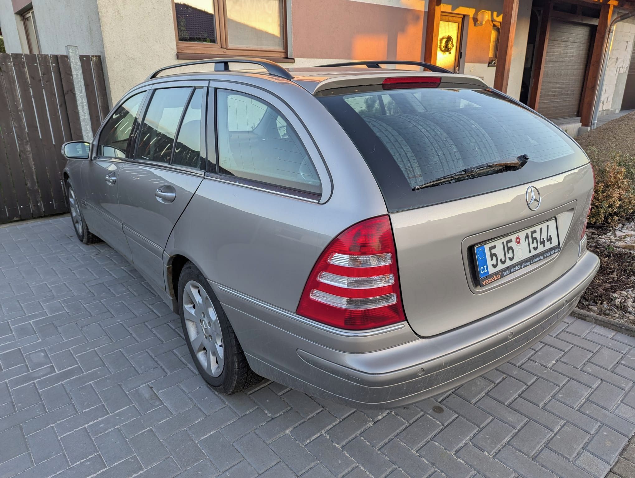 Mercedes-Benz Třídy C - fotka 2