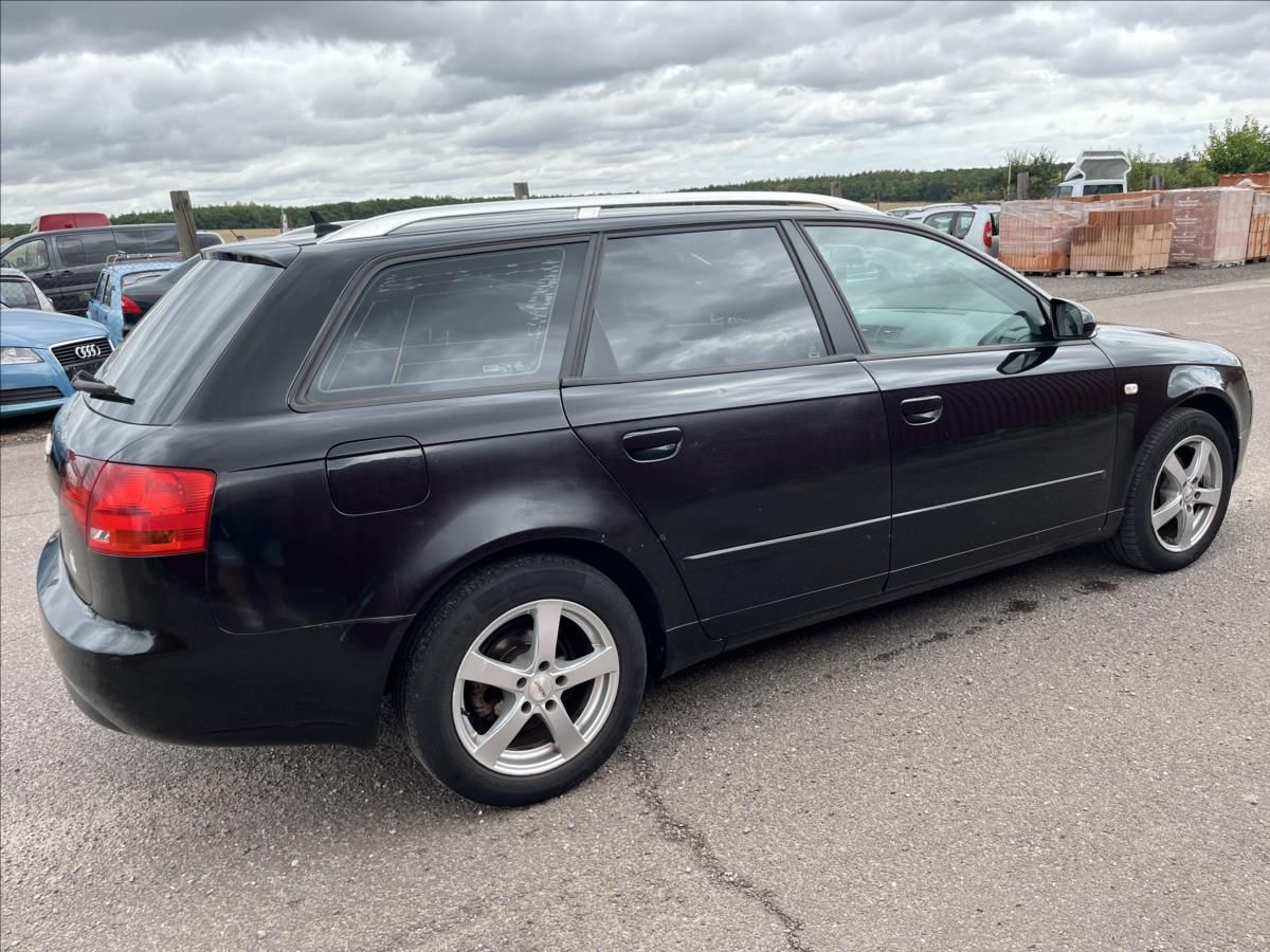Audi A4 Avant, 2,0 TDi 103 KW AUTOMAT K - fotka 5
