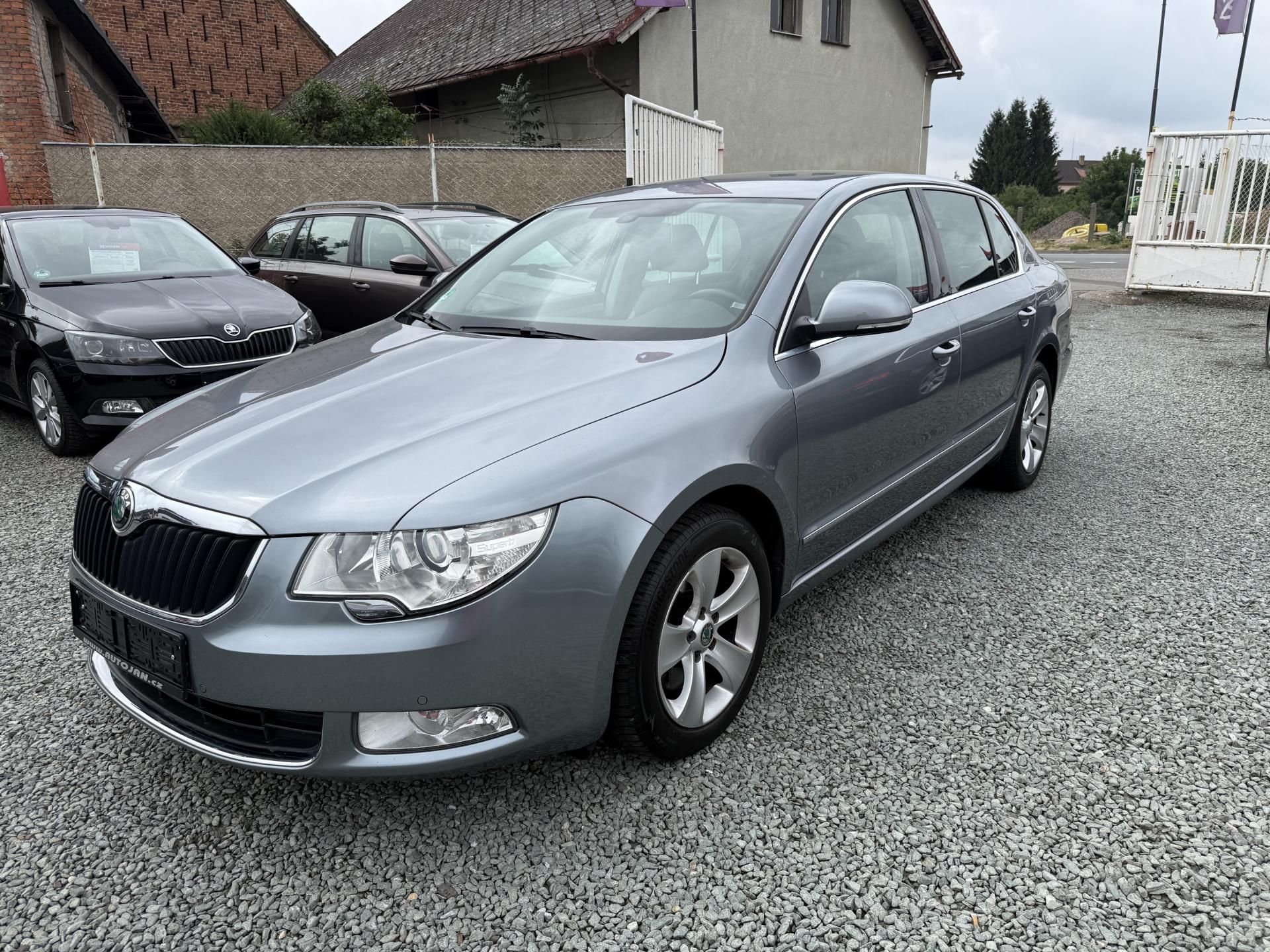 Škoda Superb, 1.4 TSI AMBITION - fotka 3