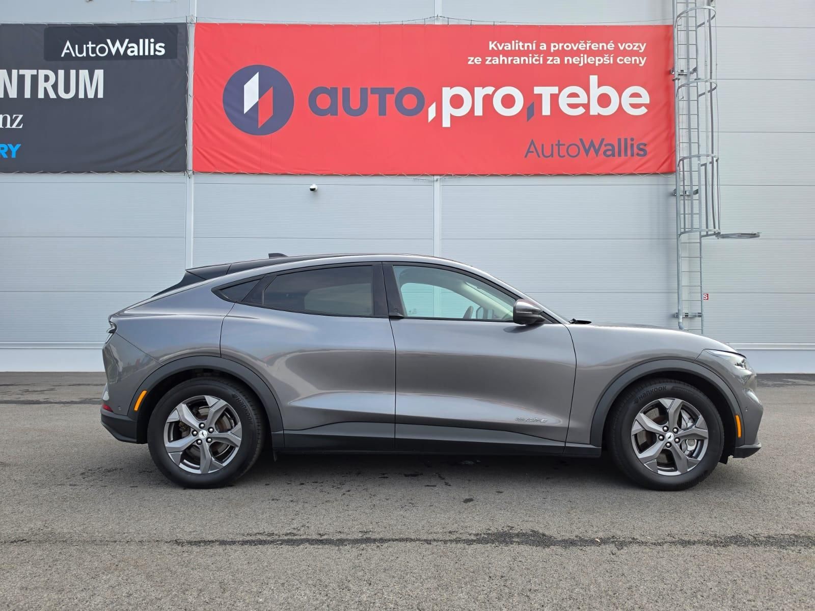 Ford Mustang Mach-E, RWD 75kWh 190kW 1.Maj DPH TZ - fotka 5