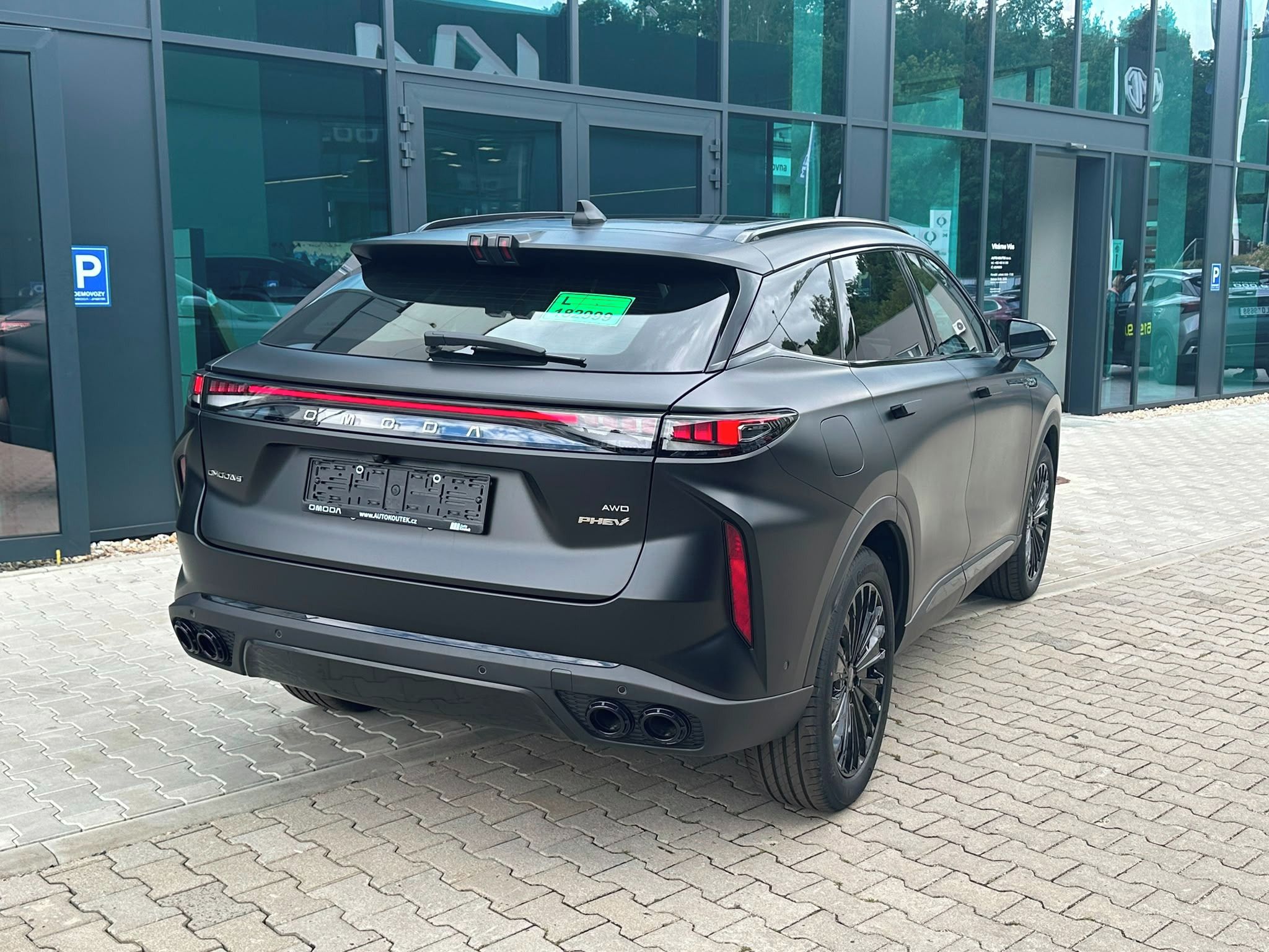 Omoda 9, 395kw/540hp Black Knight edice - fotka 2