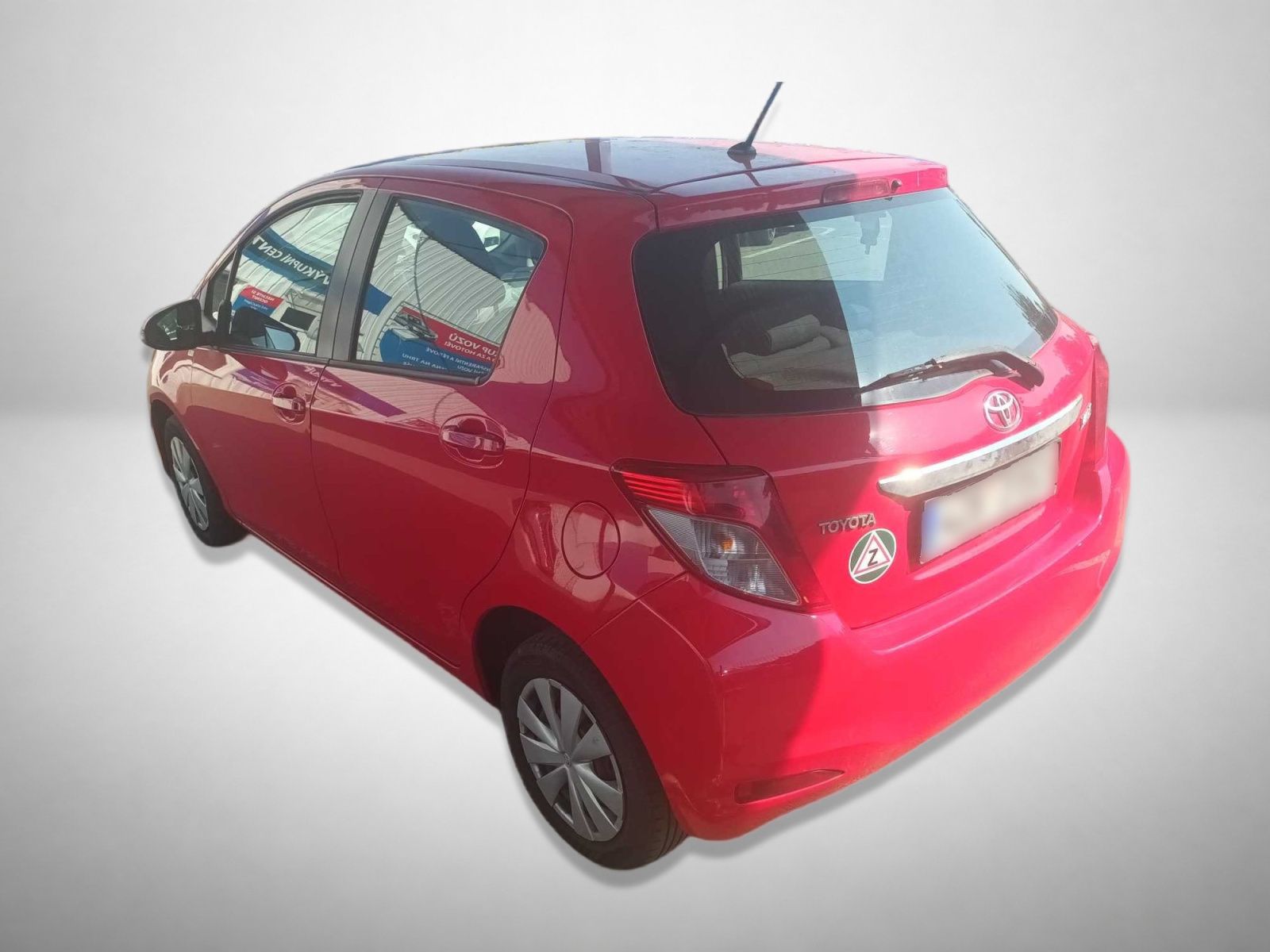 Toyota Yaris, 1.0 VVT-i, Klima, El. okna - fotka 2