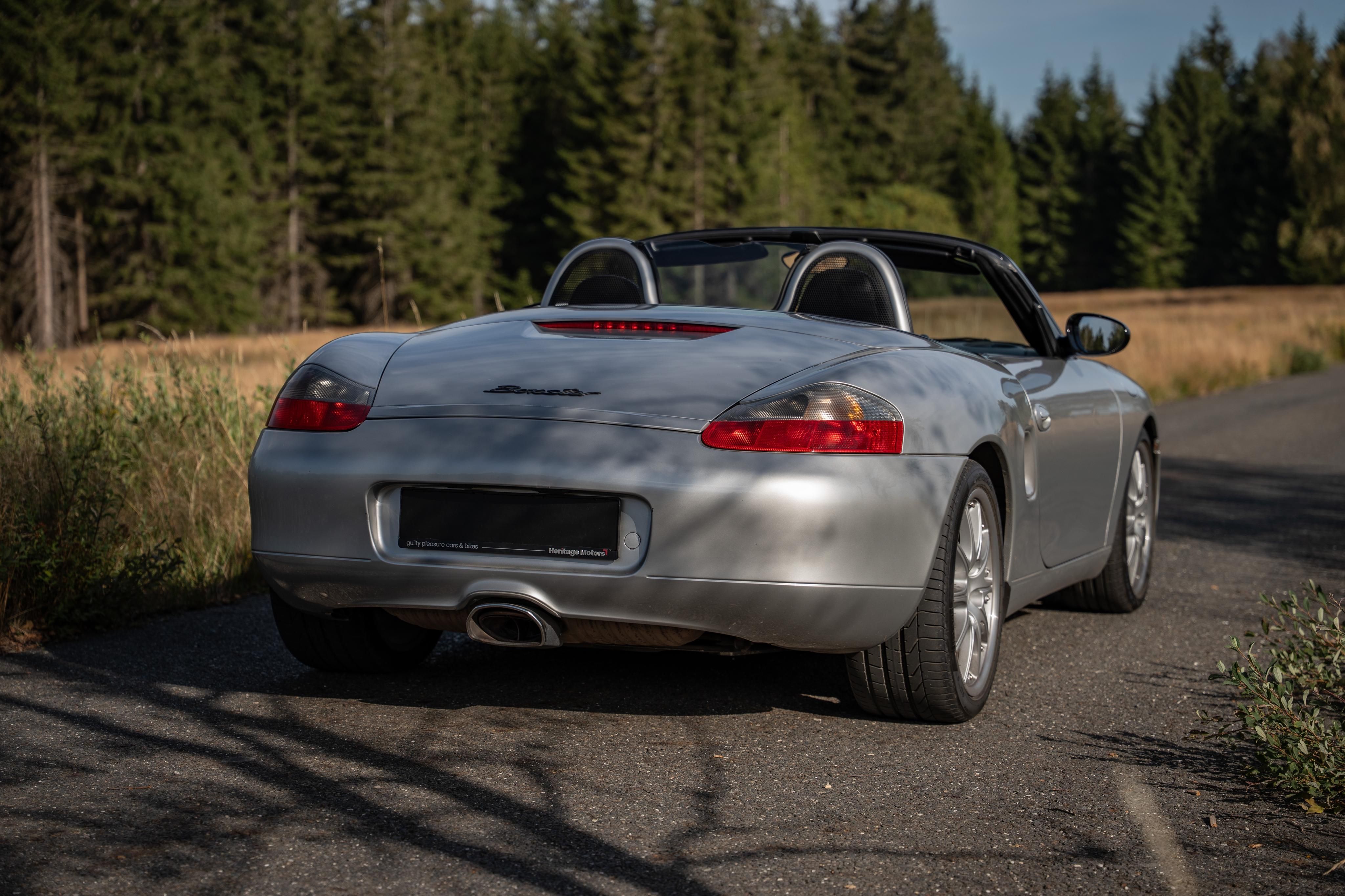 Porsche Boxster, 2.7 986 manuál, hardtop, TOP - fotka 6