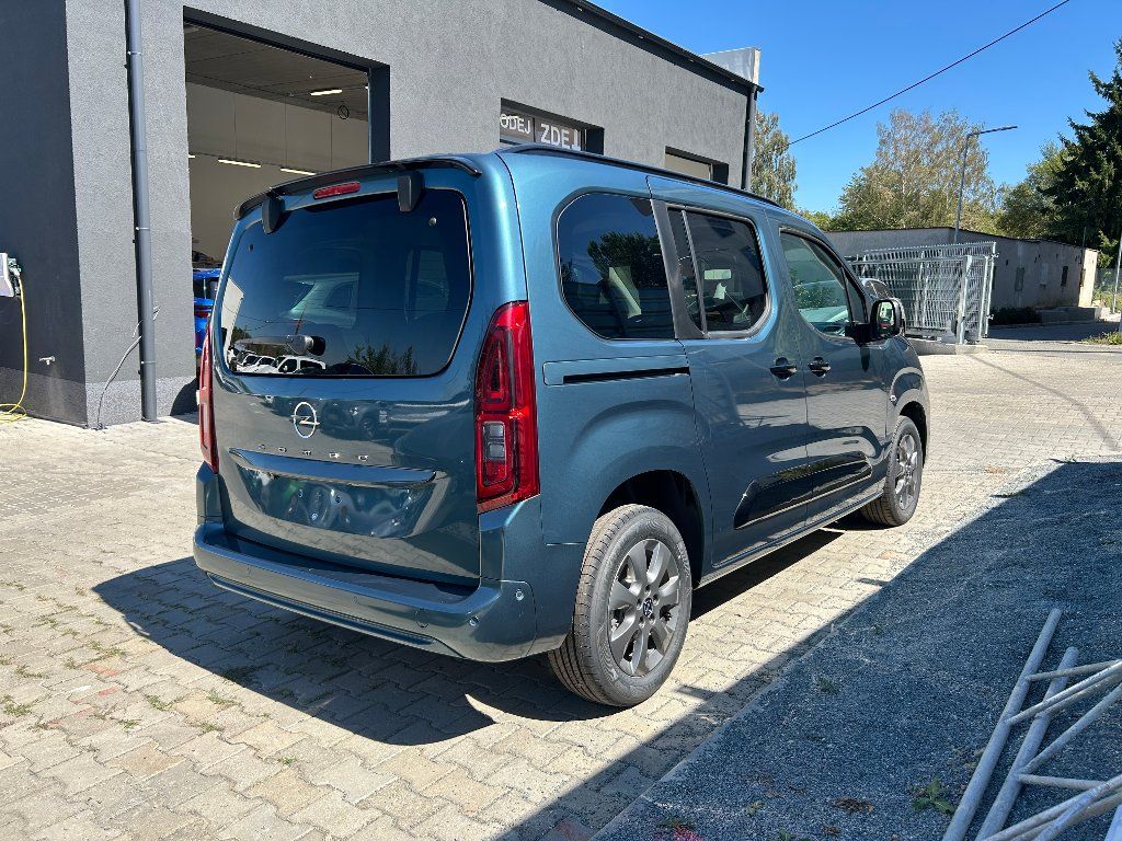 Opel Combo, Eleg. Plus 1.5 CDT 96kW AT8 - fotka 4