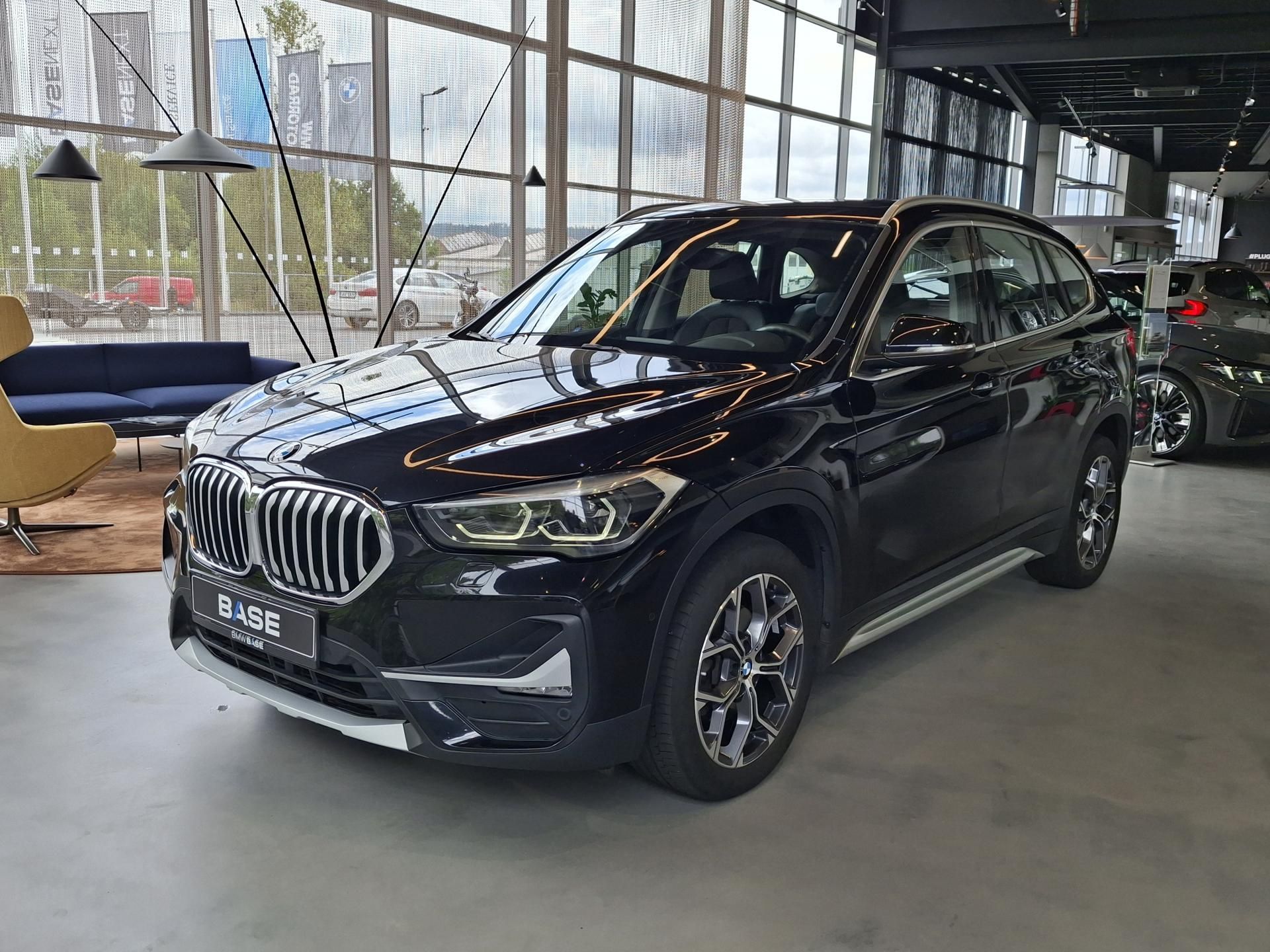 BMW X1, xDrive18d X-Line - fotka 3