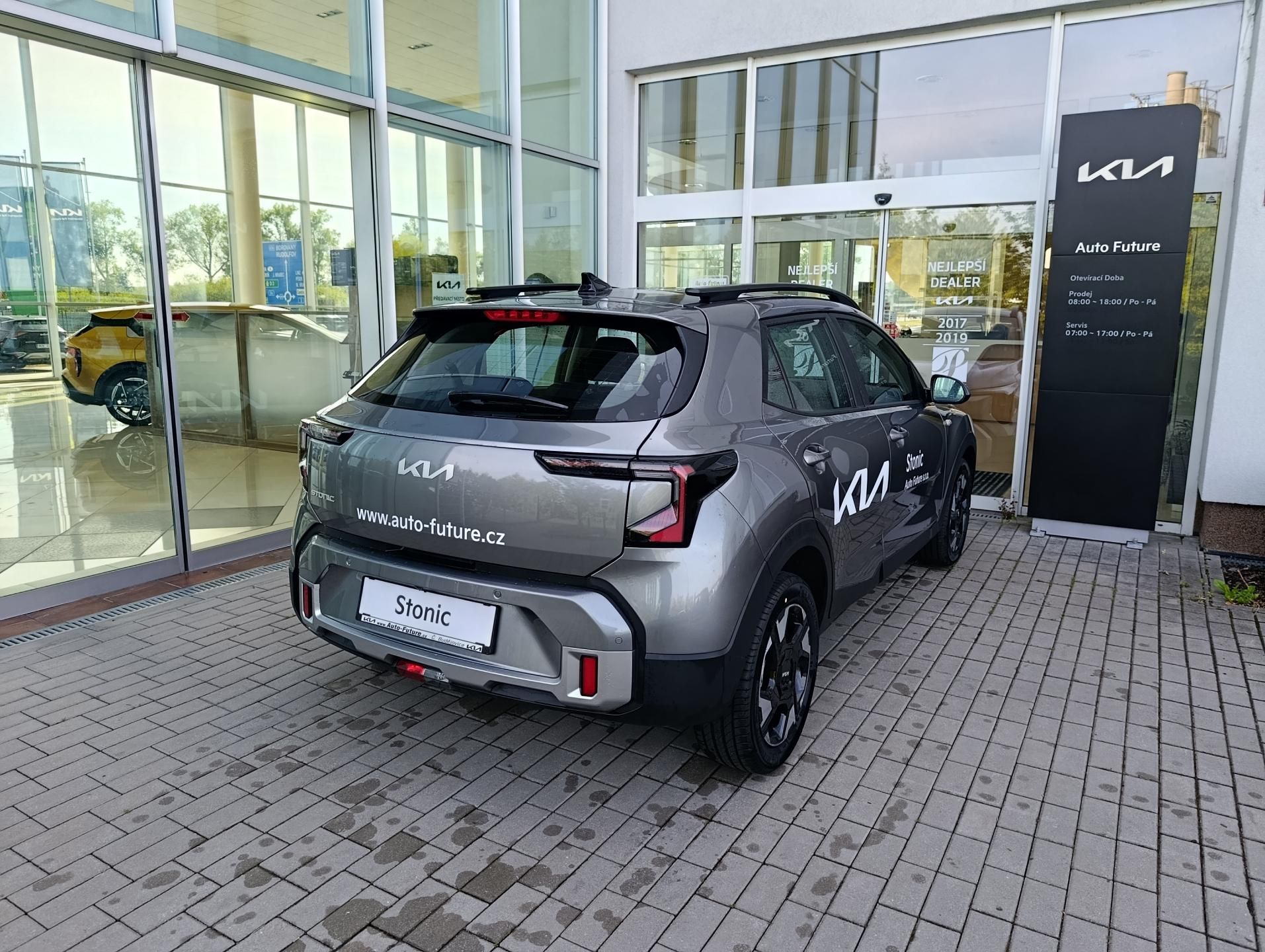 Kia Stonic, 1,0 T-GDi GPF SPIN - fotka 3