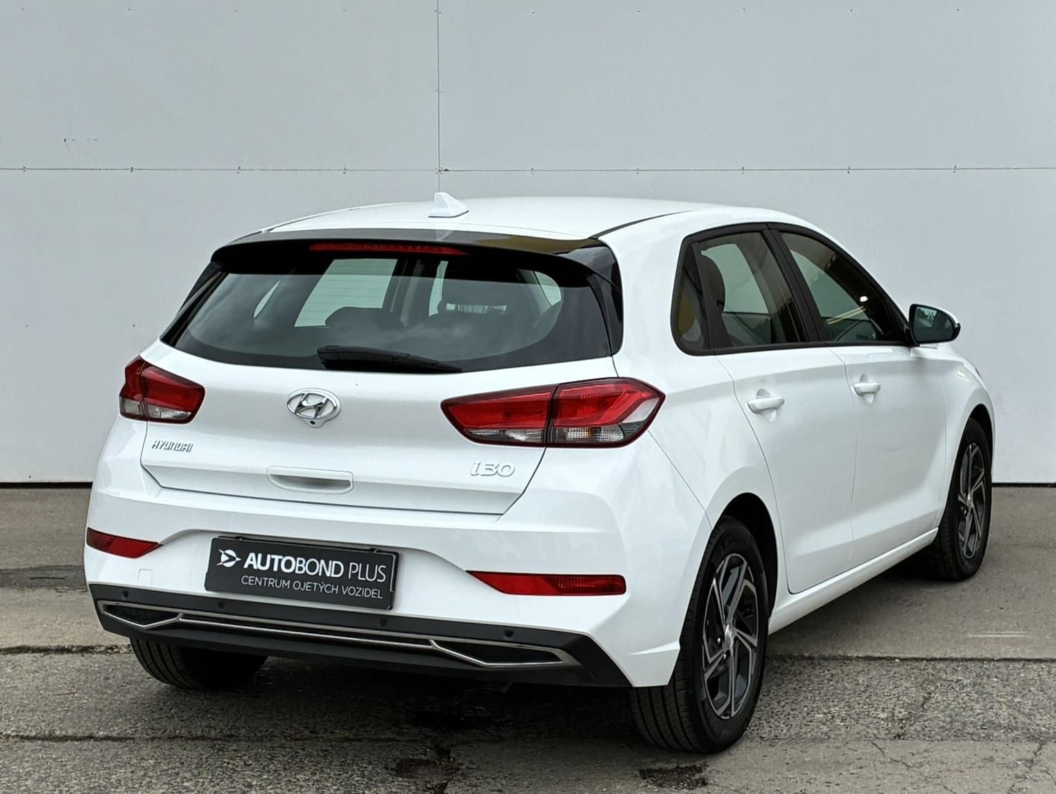 Hyundai i30, 1.0 T-GDi 88KW Family Comfort - fotka 2