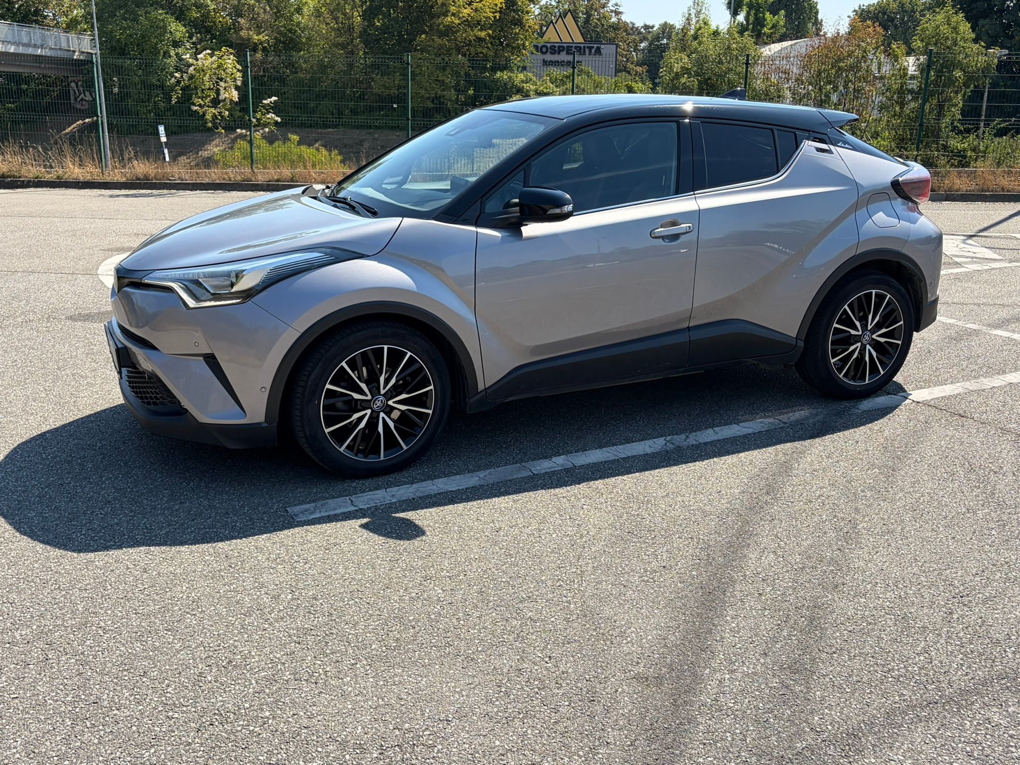 Toyota C-HR, 1,8 Hybrid AT Selection - fotka 3