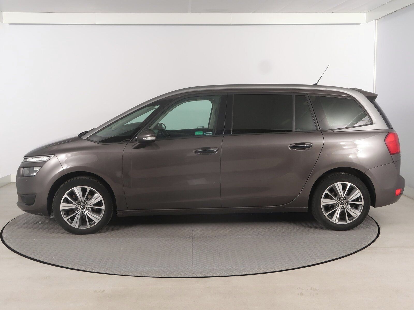 Citroën Grand C4 Picasso, 1.6 BlueHDi, 7 míst, Navi - fotka 3