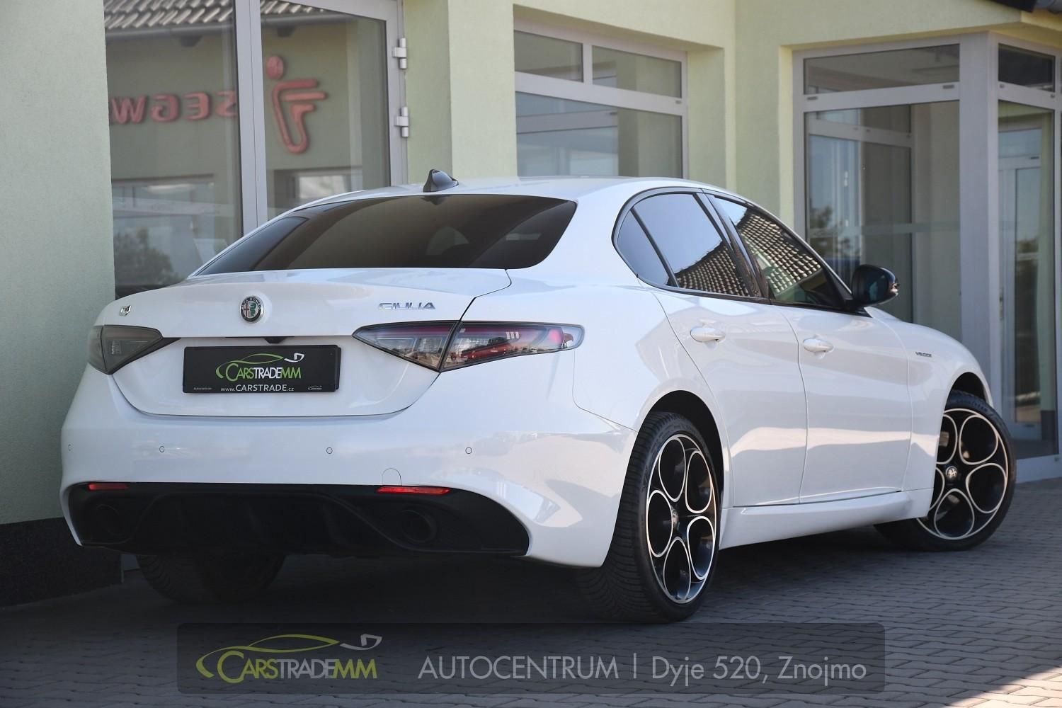 Alfa Romeo Giulia, 2.0 TURBO 16V 206kW Q4 VELOCE - fotka 5