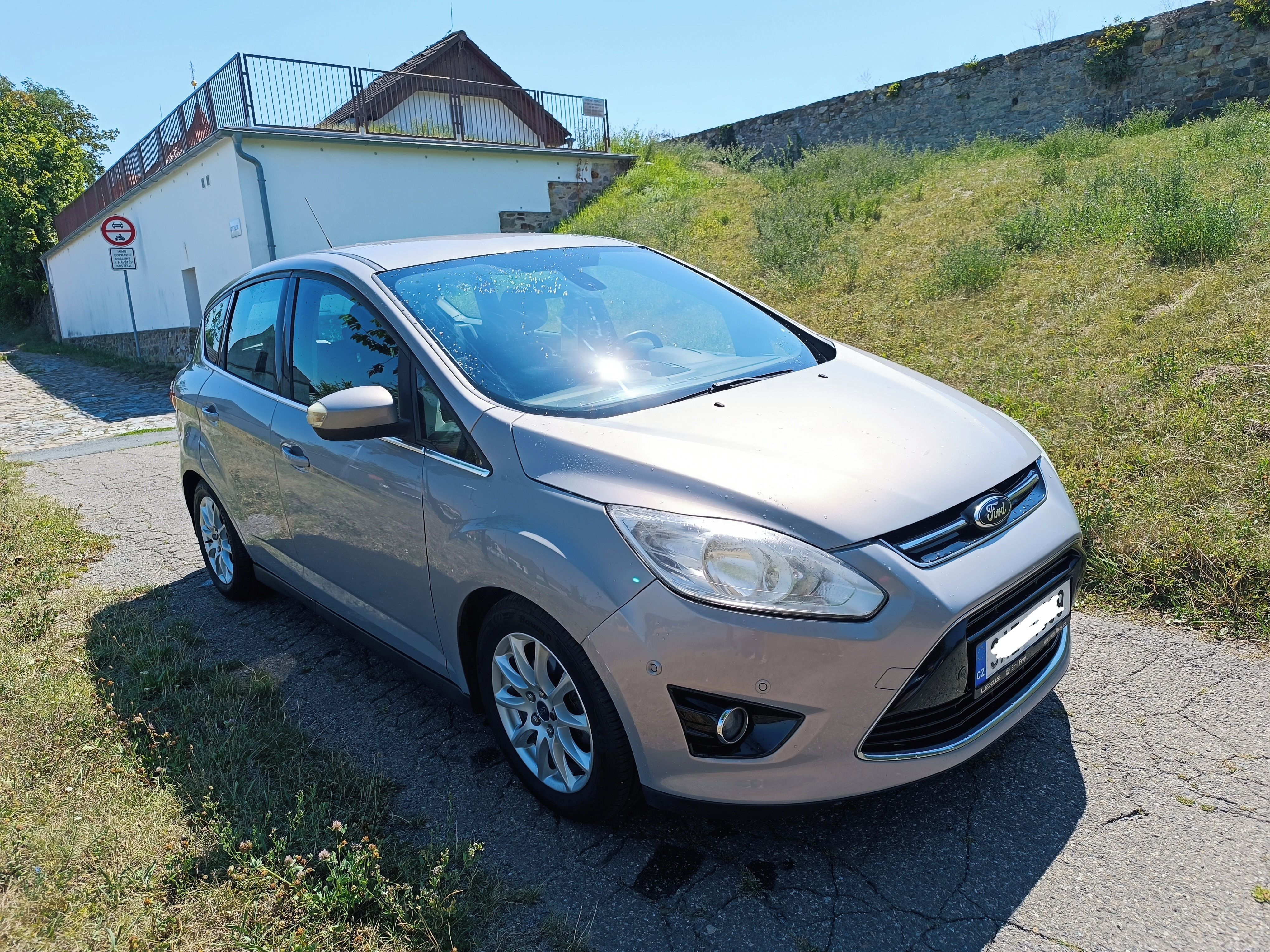 Ford C-MAX, 1,6i 16V 92kW, Titanium, 2011 - fotka 3