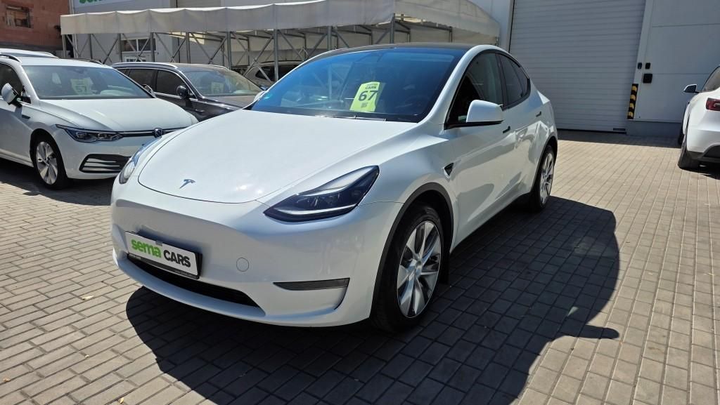 Tesla Model Y, Long Range AWD DE SoH 92,4% - fotka 2