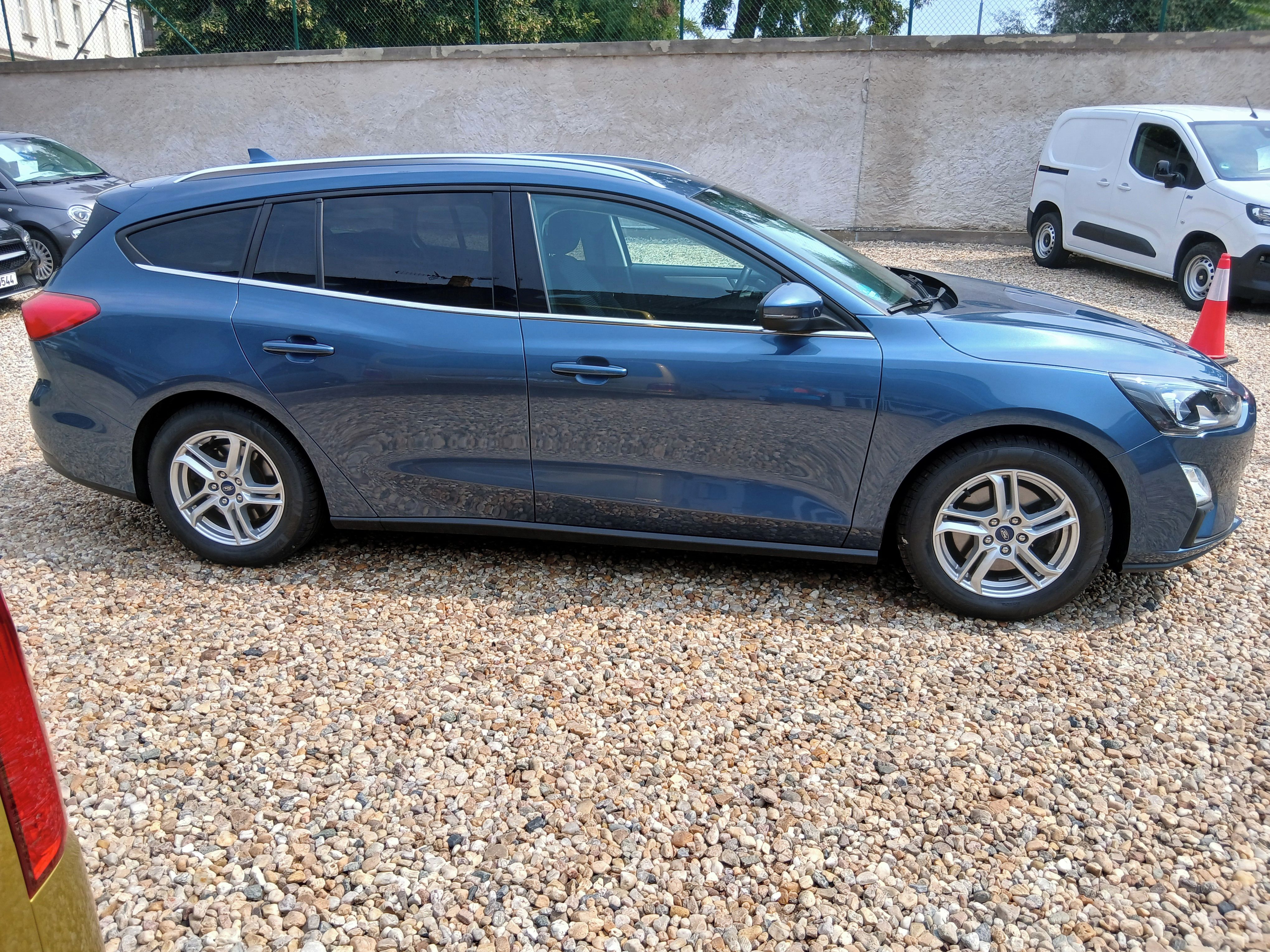 Ford Focus, 1.5TDCi 88KW Kombi S.Kniha +Zi - fotka 4