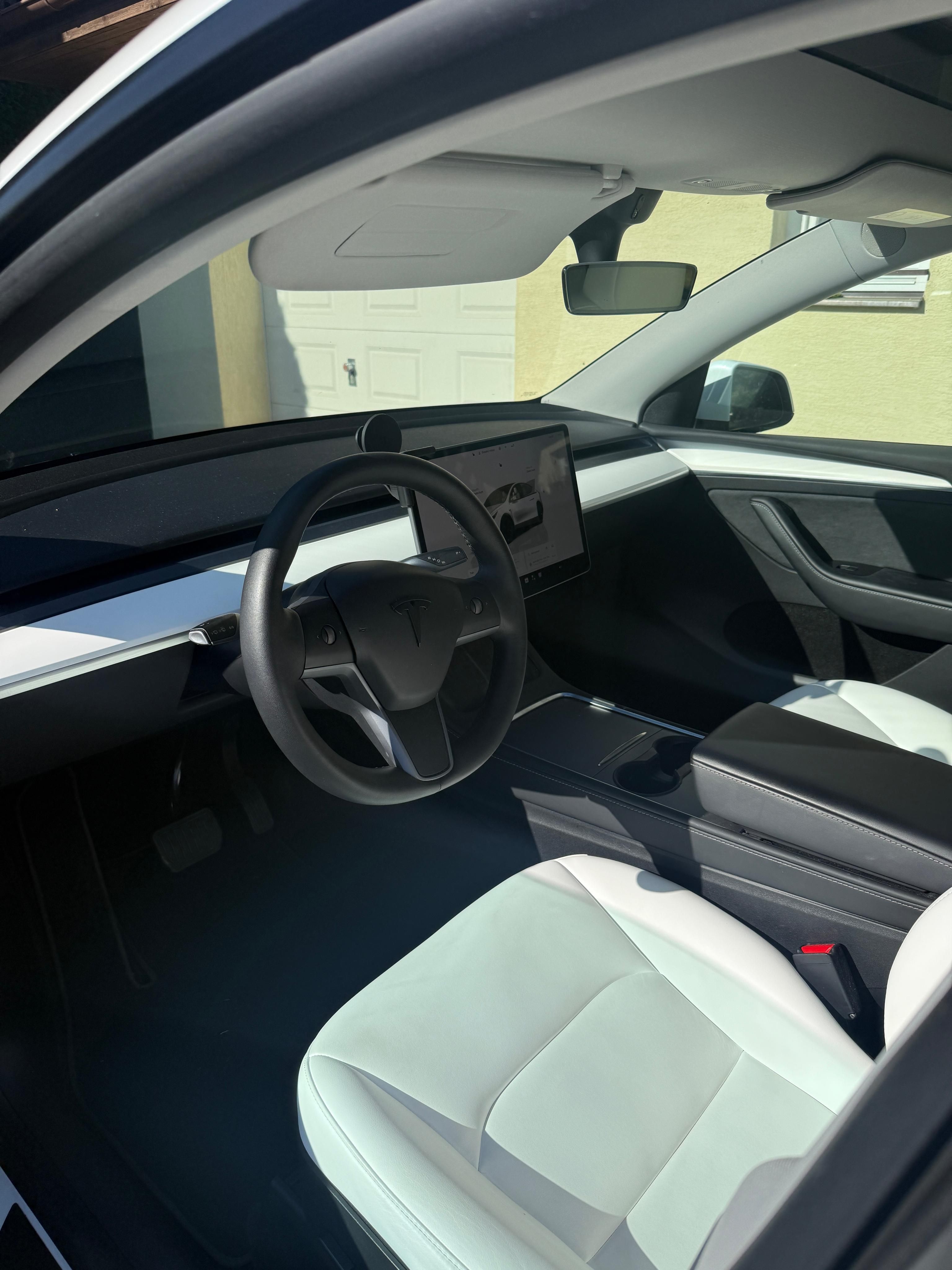 Tesla Model Y, Long Range, AWD, DPH, EAP - fotka 2