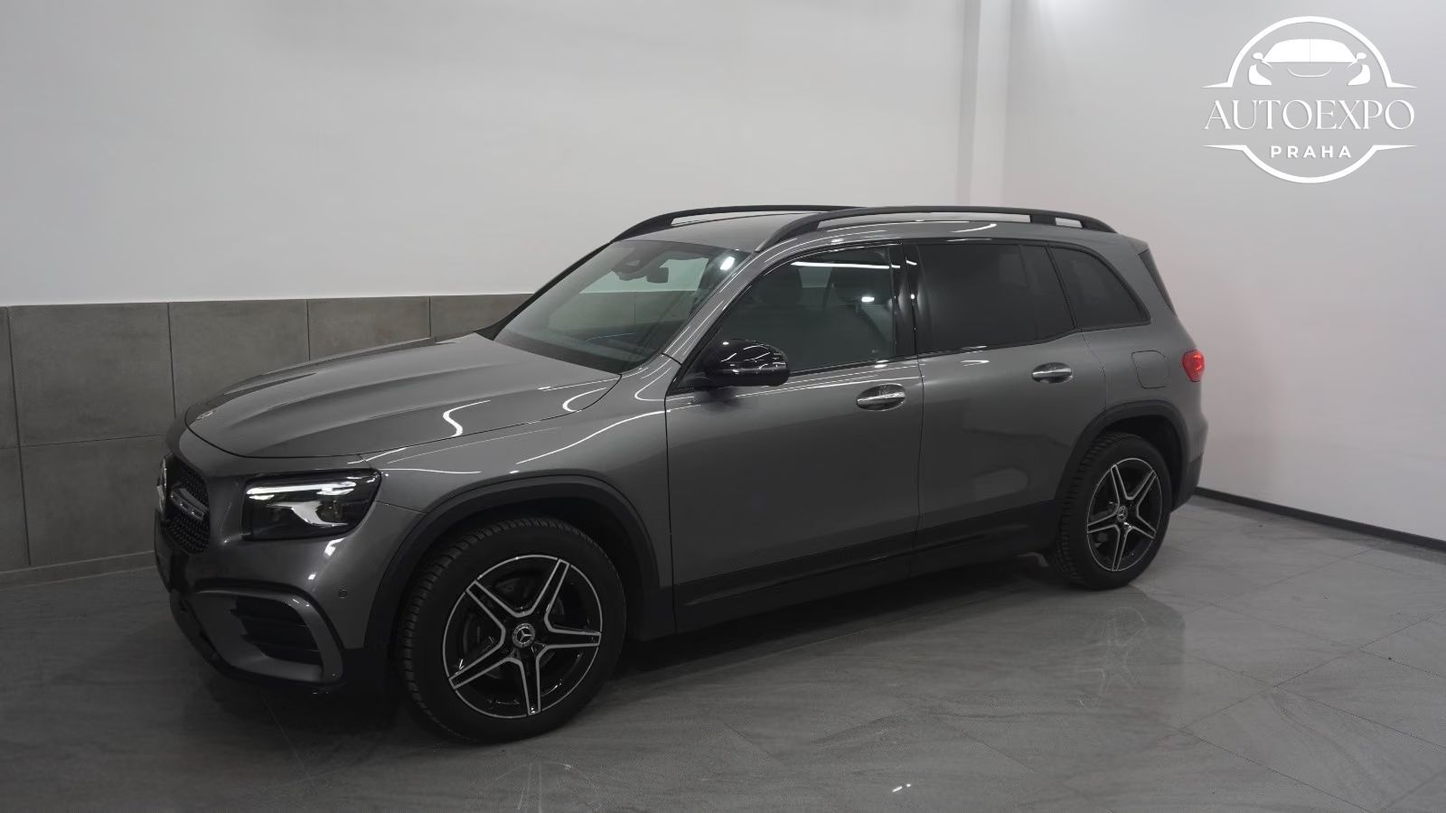 Mercedes-Benz GLB, 200d AMG*Ambiente+*KeyLess - fotka 4