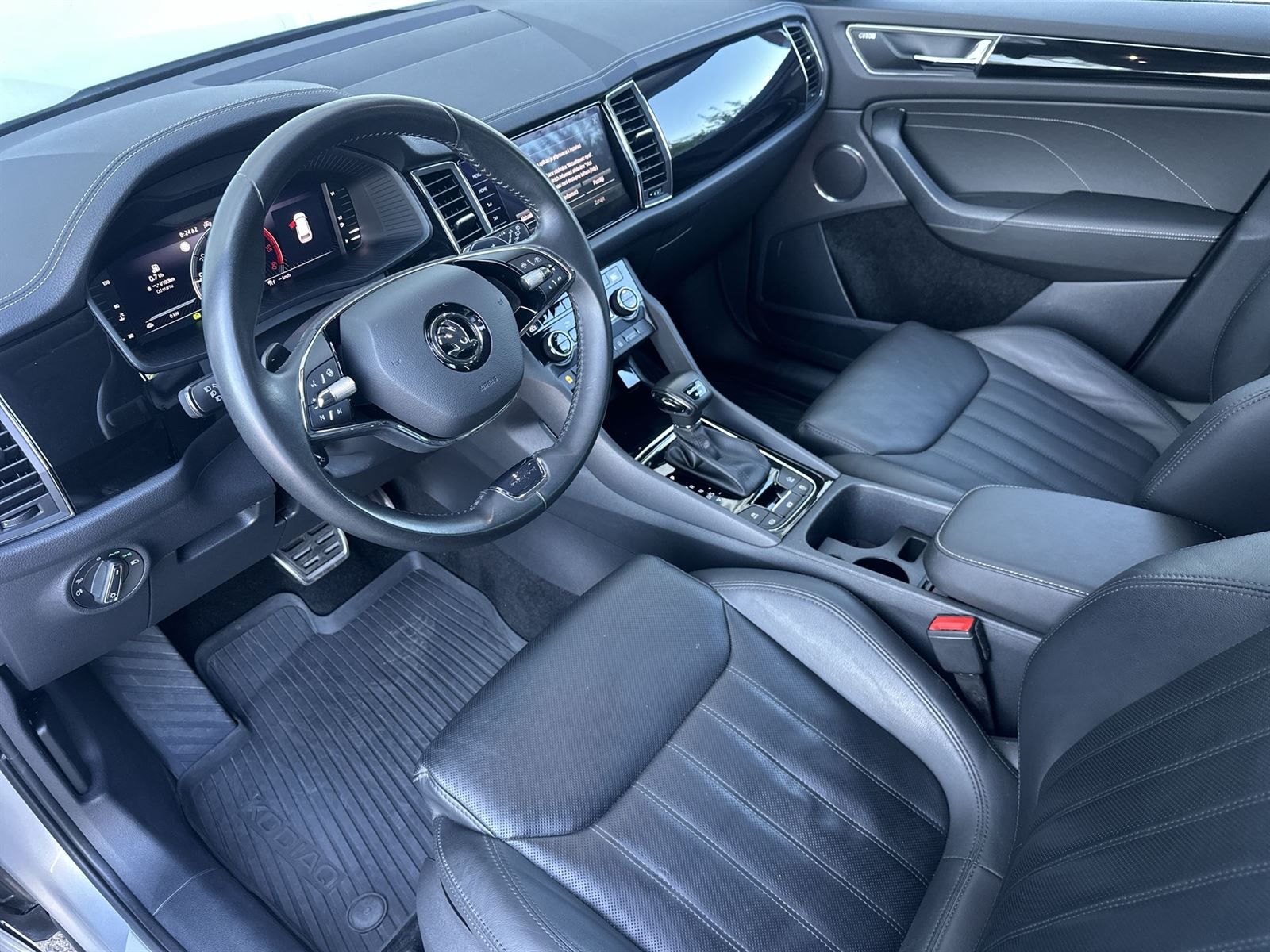 Škoda Kodiaq, 2.0 TDI 4x4 DSG L&K - fotka 6