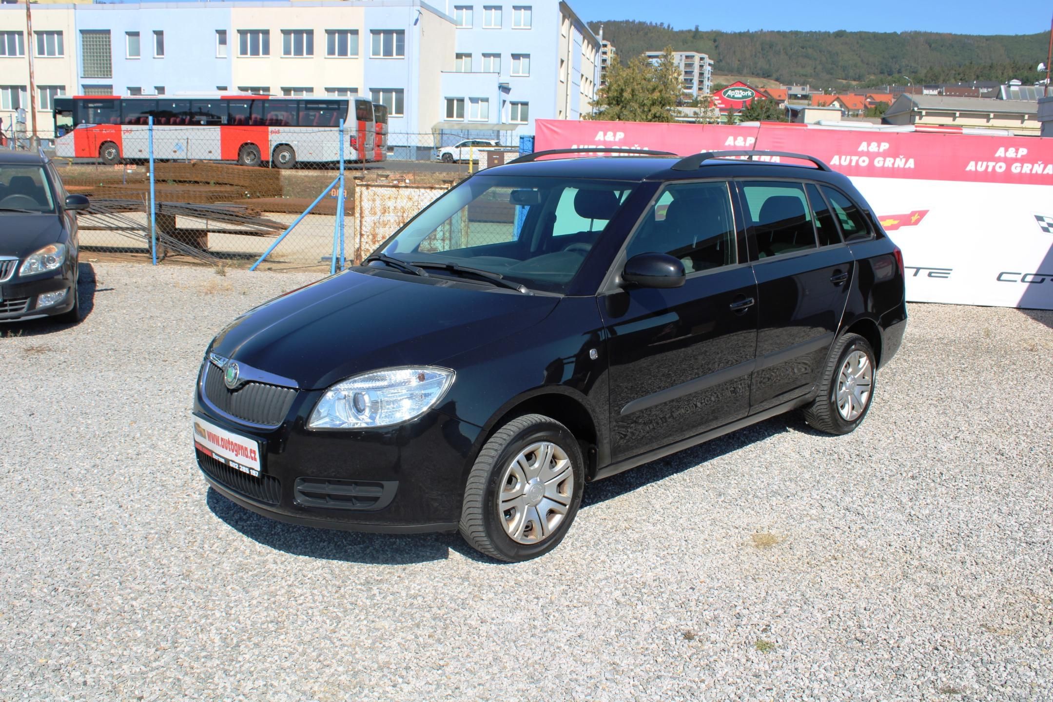 Škoda Fabia, 1,4i 16V KLIMA EL.OKNA TAŽNÉ - fotka 3
