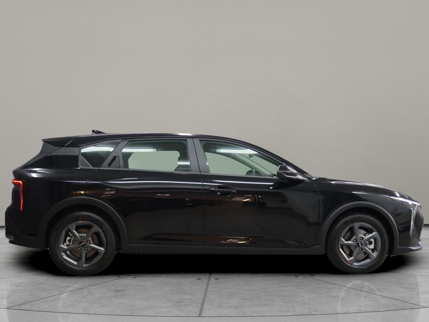Kia K4, SPIN - vůz ve výrobě - fotka 4
