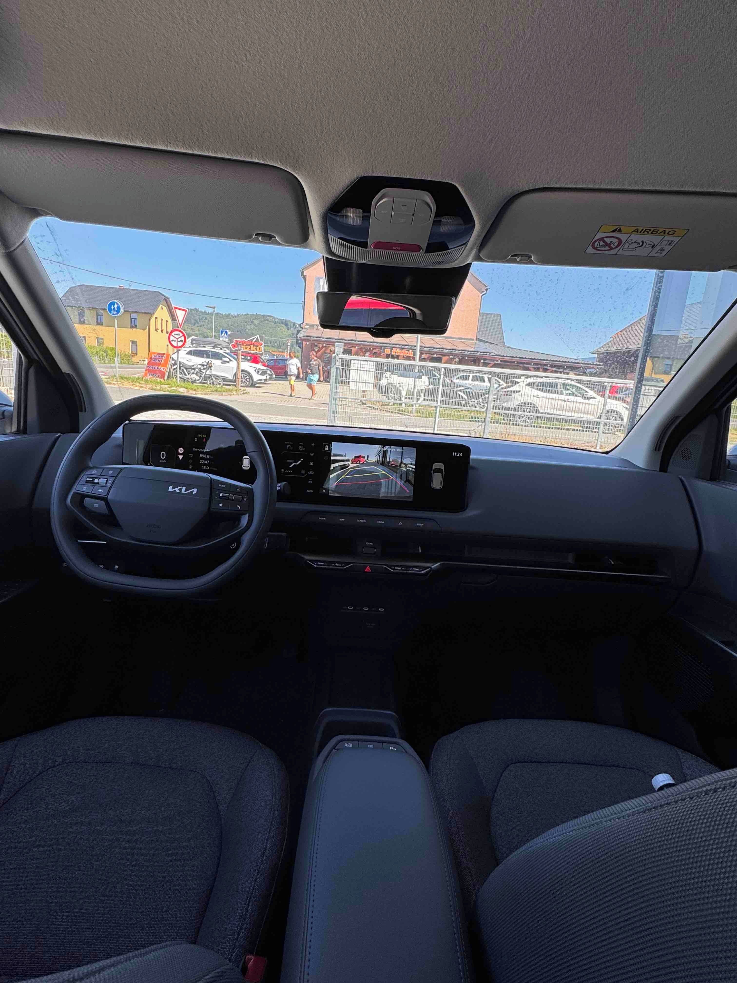 Kia EV2, 5P 4x2 AIR 108 KW + 42,2 KWH - fotka 6