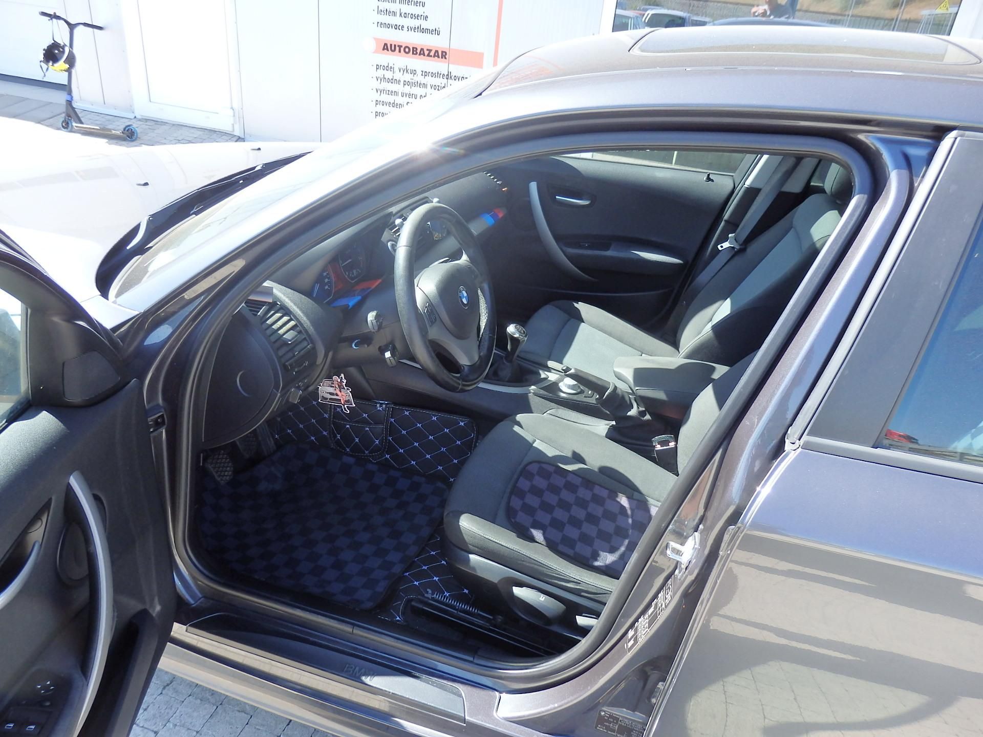 BMW Řada 1, 118D DIGI. KLIMA, 8x AIRBAG - fotka 6
