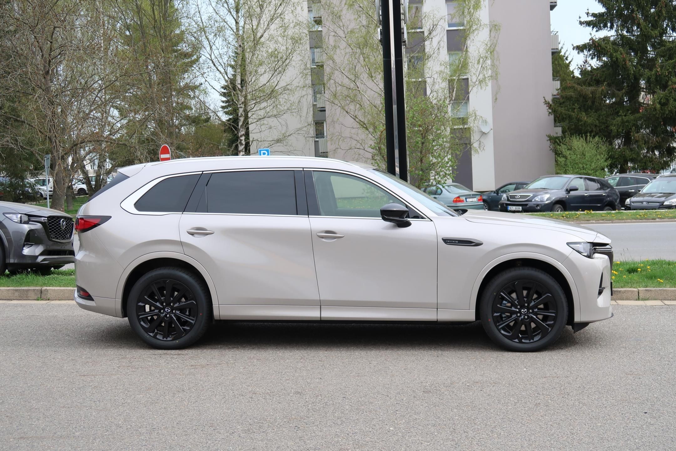 Mazda CX-80, 3,3 D254 AWD 8AT Homura Coso - fotka 4