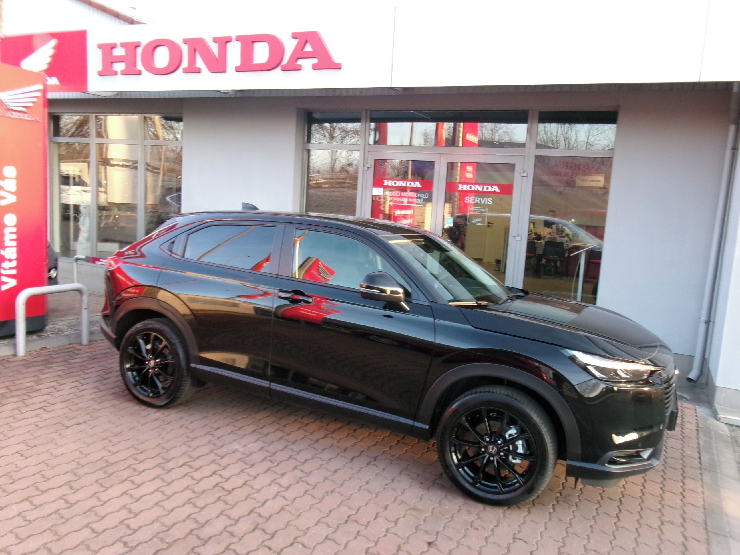 Honda HR-V, 1.5e:HEV ELEGANCE SPORT 27 - fotka 5
