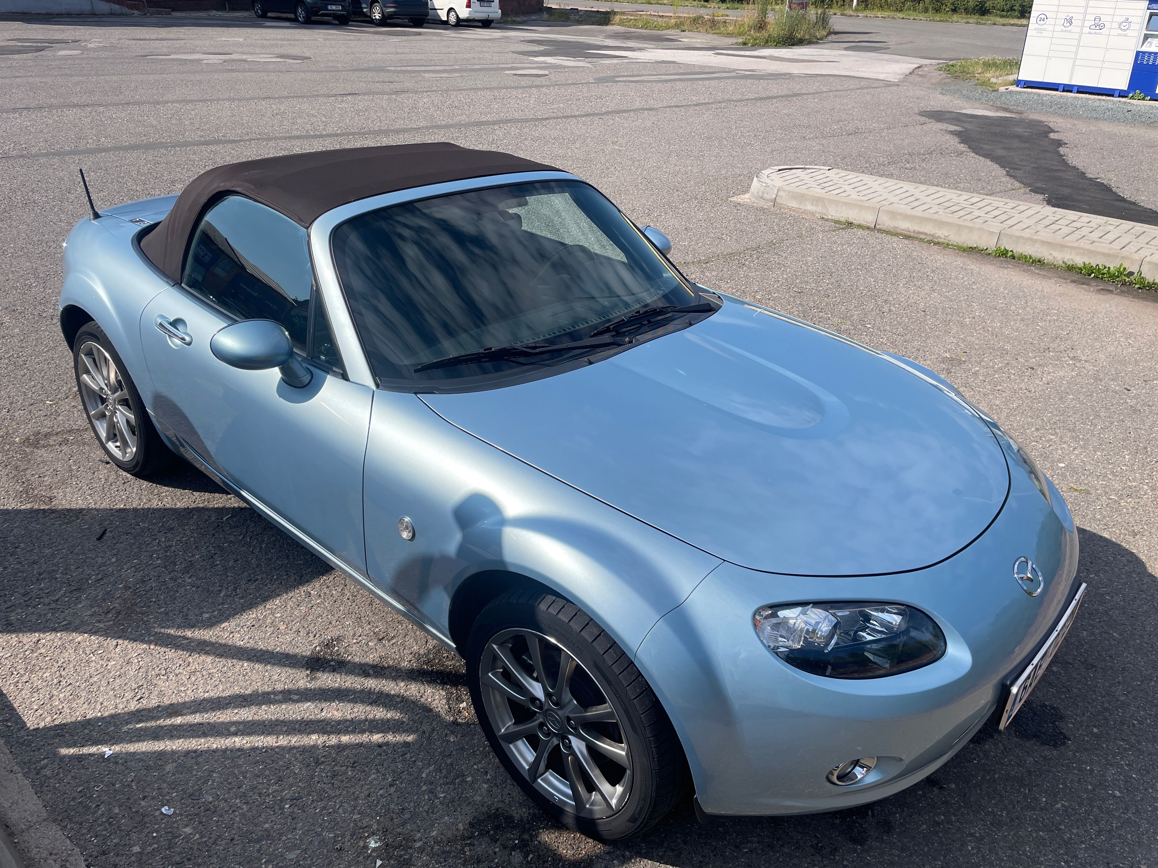 Mazda MX-5, Mazda MX-5 Niseko 2.0 garážová - fotka 6