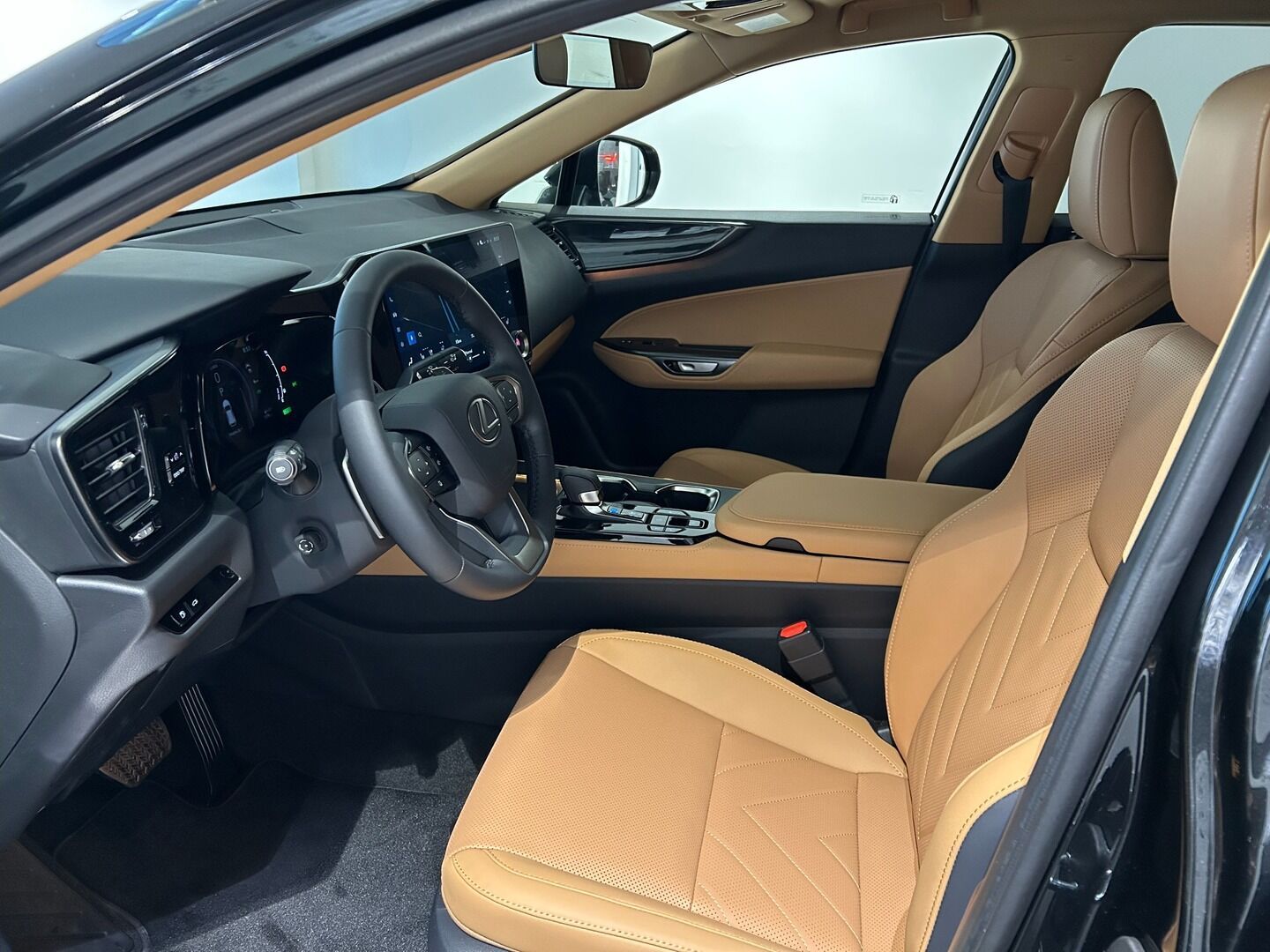 Lexus NX 350h, 350h 2.5 HEV PRESTIGE - fotka 4