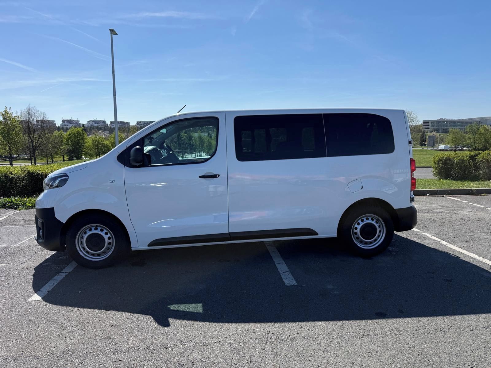 Toyota Proace Verso, 9 mist - fotka 3