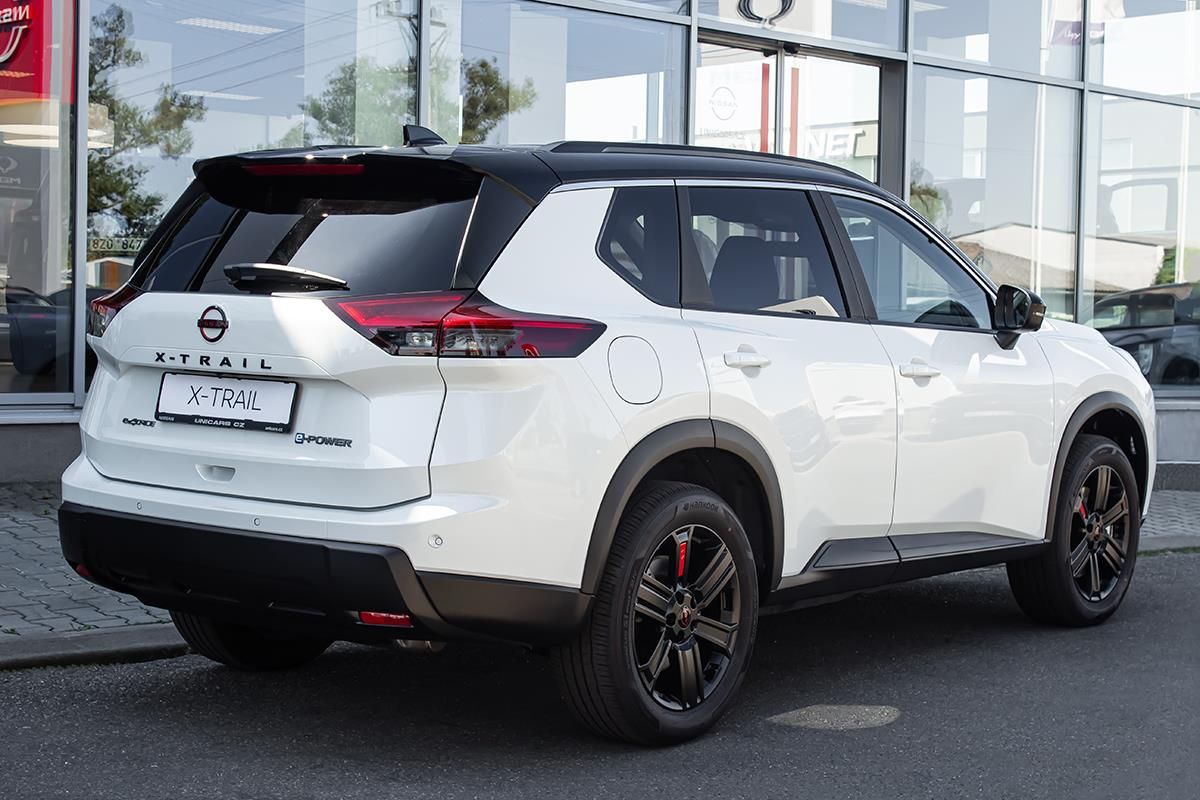 Nissan X-Trail, 1,5 e-POWER 213k e-4ORCE N-TRE - fotka 5