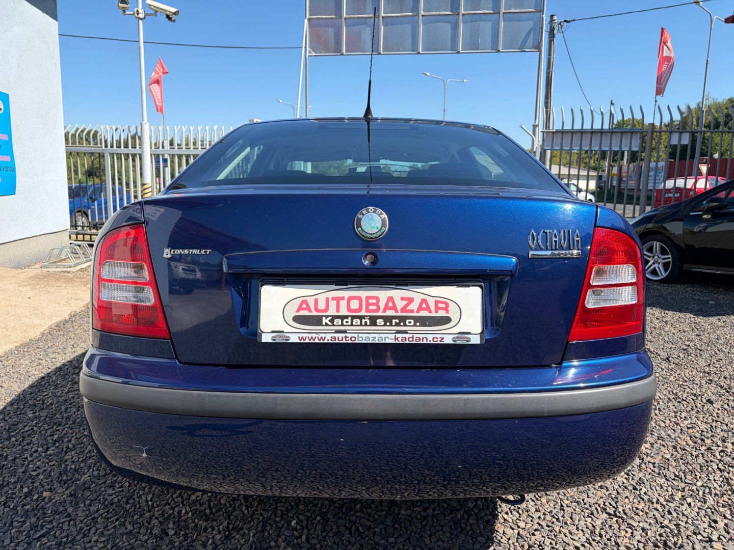 Škoda Octavia, 1,9 TDi Tour KLIMA,SERVISKA,ČR - fotka 4